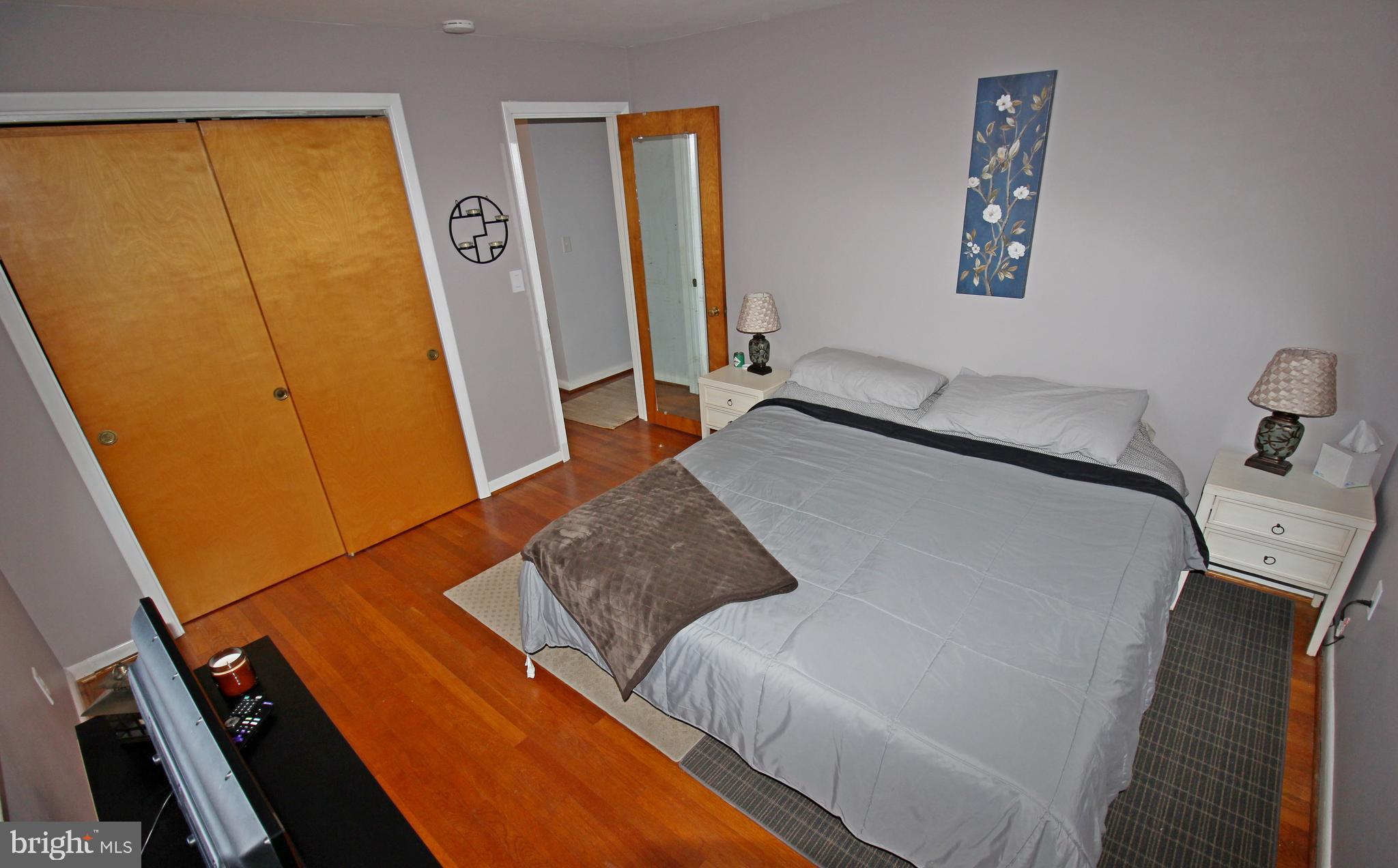 FOREST HILLS - Residential