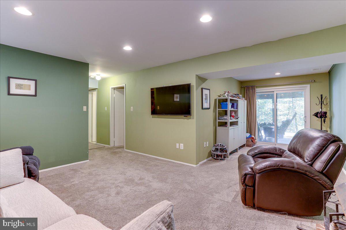 RESTON - Residential Lease