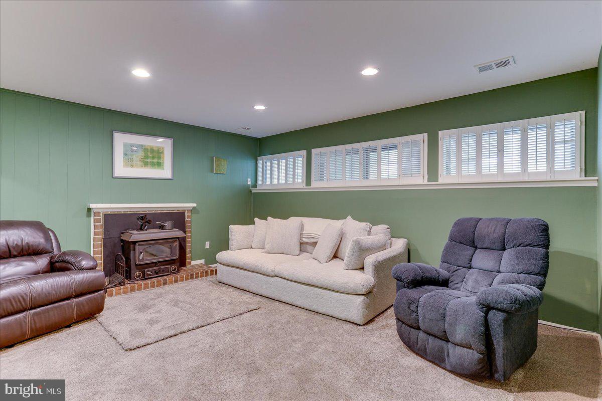 RESTON - Residential Lease