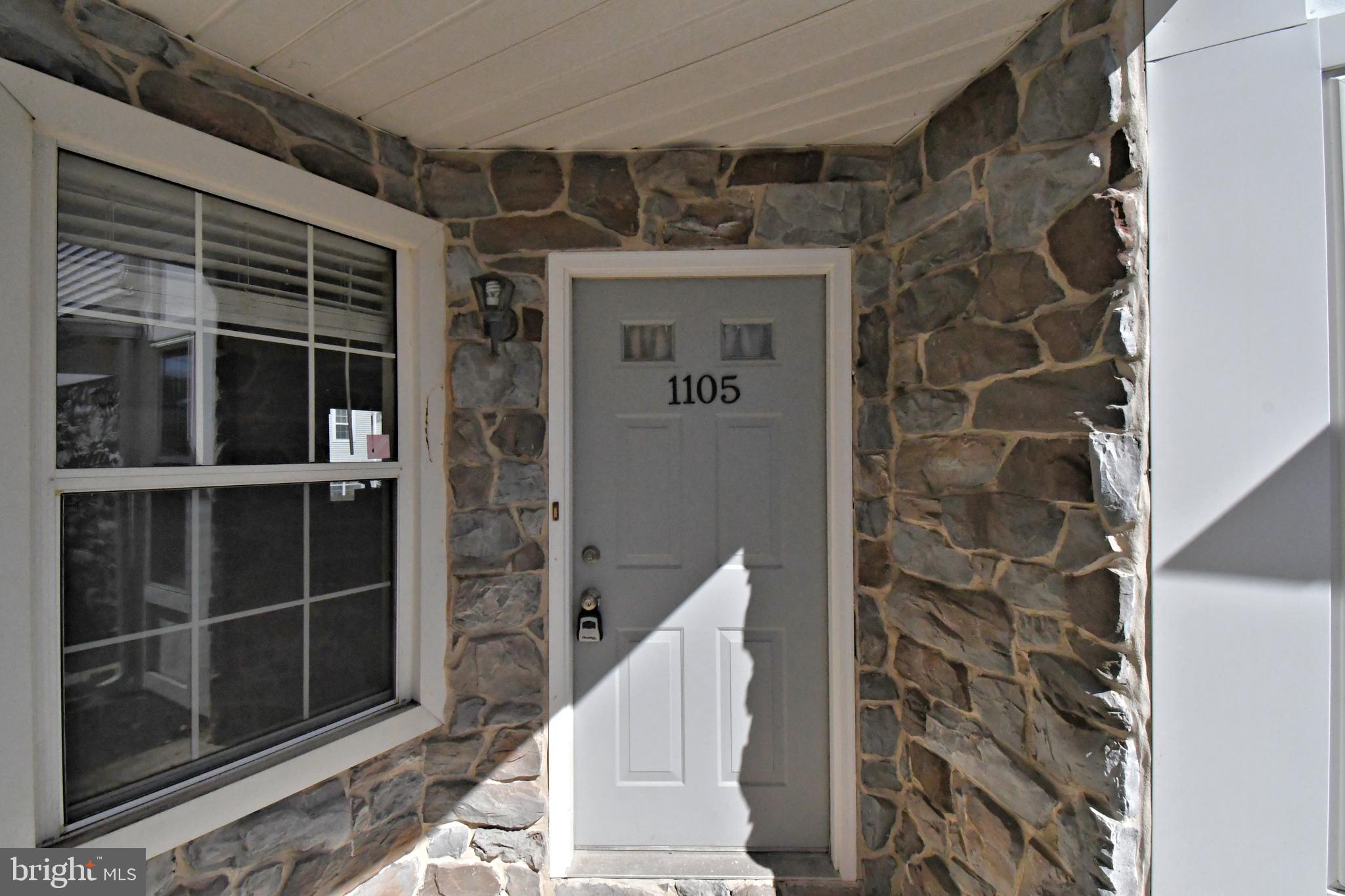 1105 MEWS DRIVE 1105