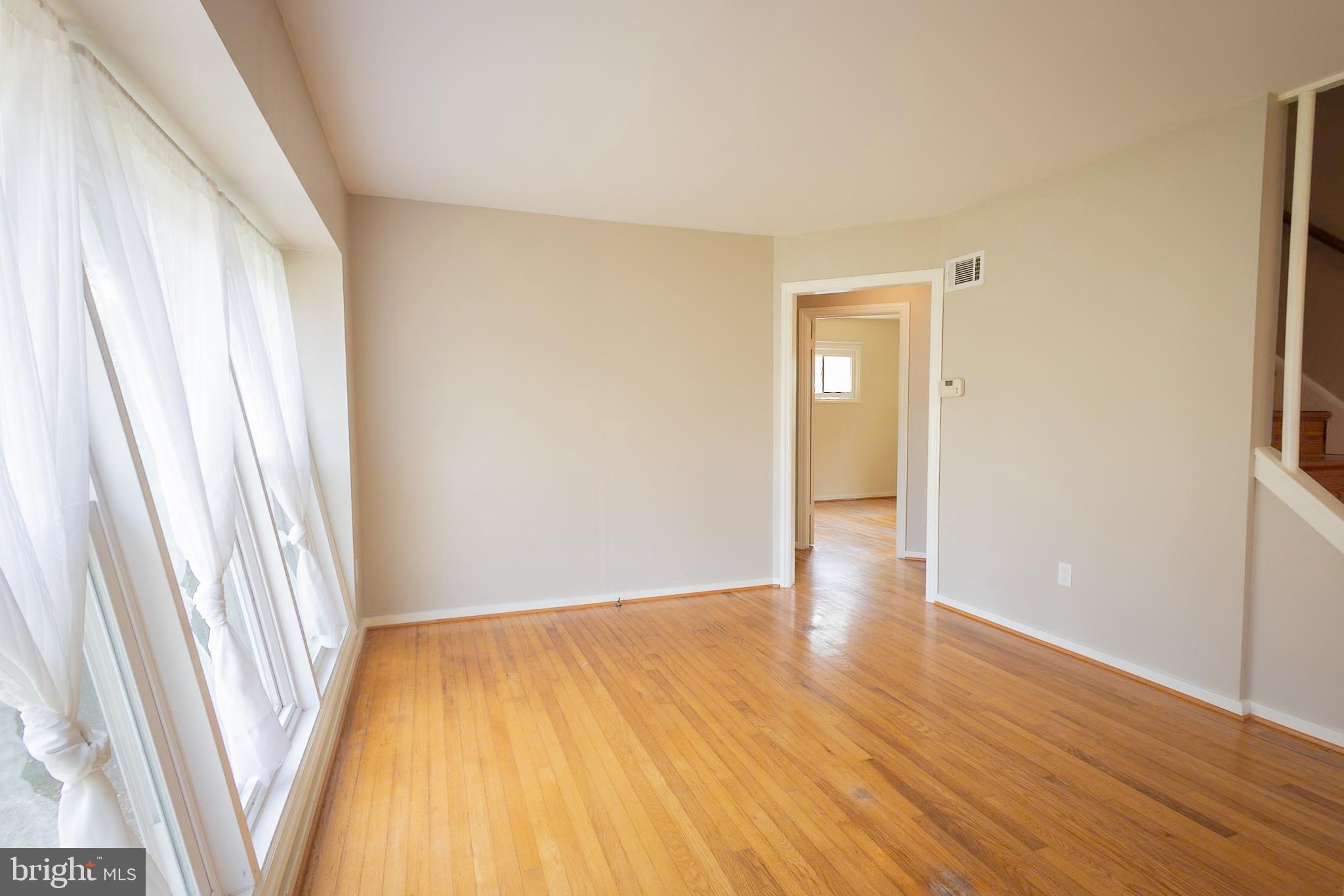 BUCKNELL MANOR - Residential Lease