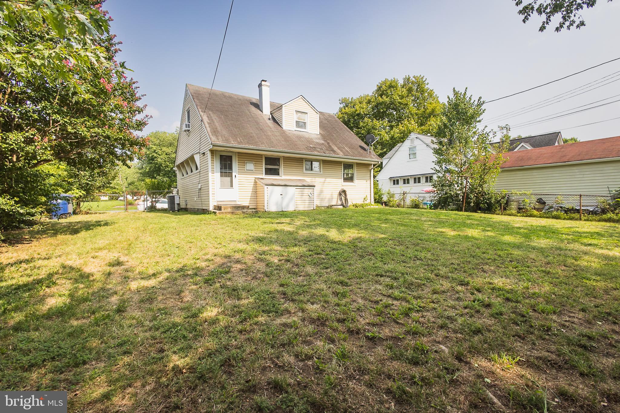 BUCKNELL MANOR - Residential Lease