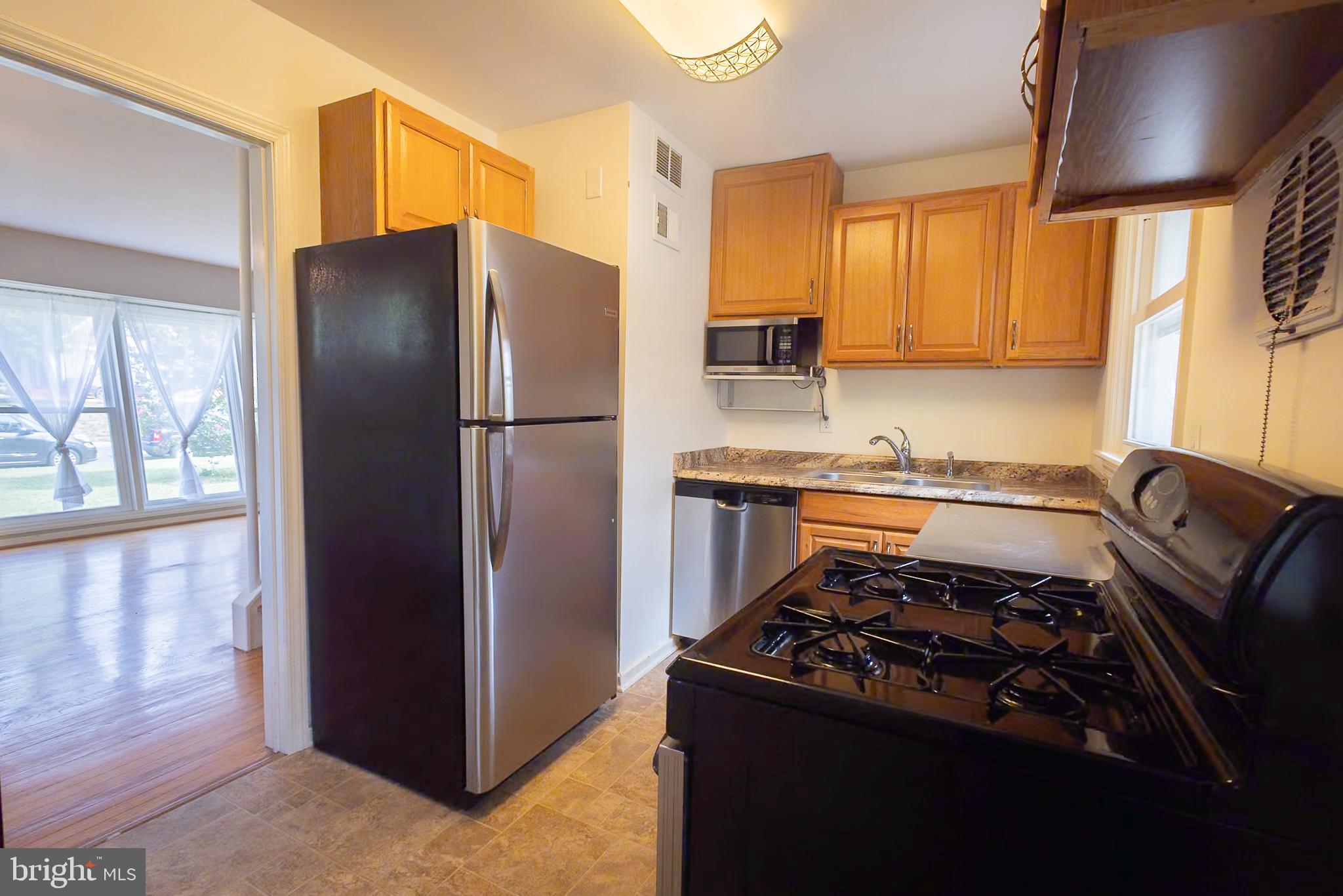 BUCKNELL MANOR - Residential Lease