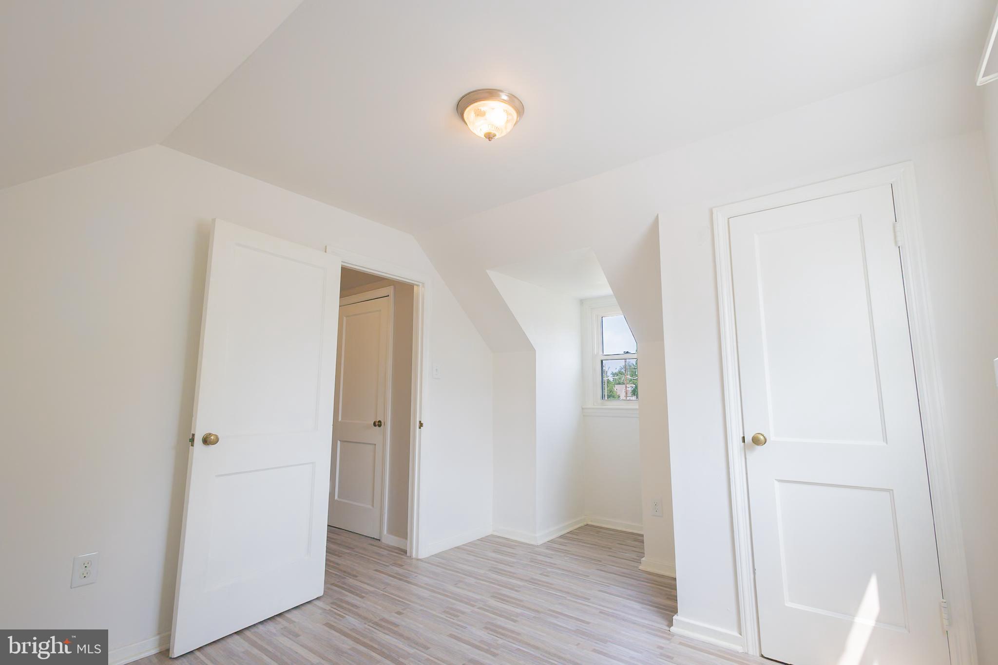 BUCKNELL MANOR - Residential Lease