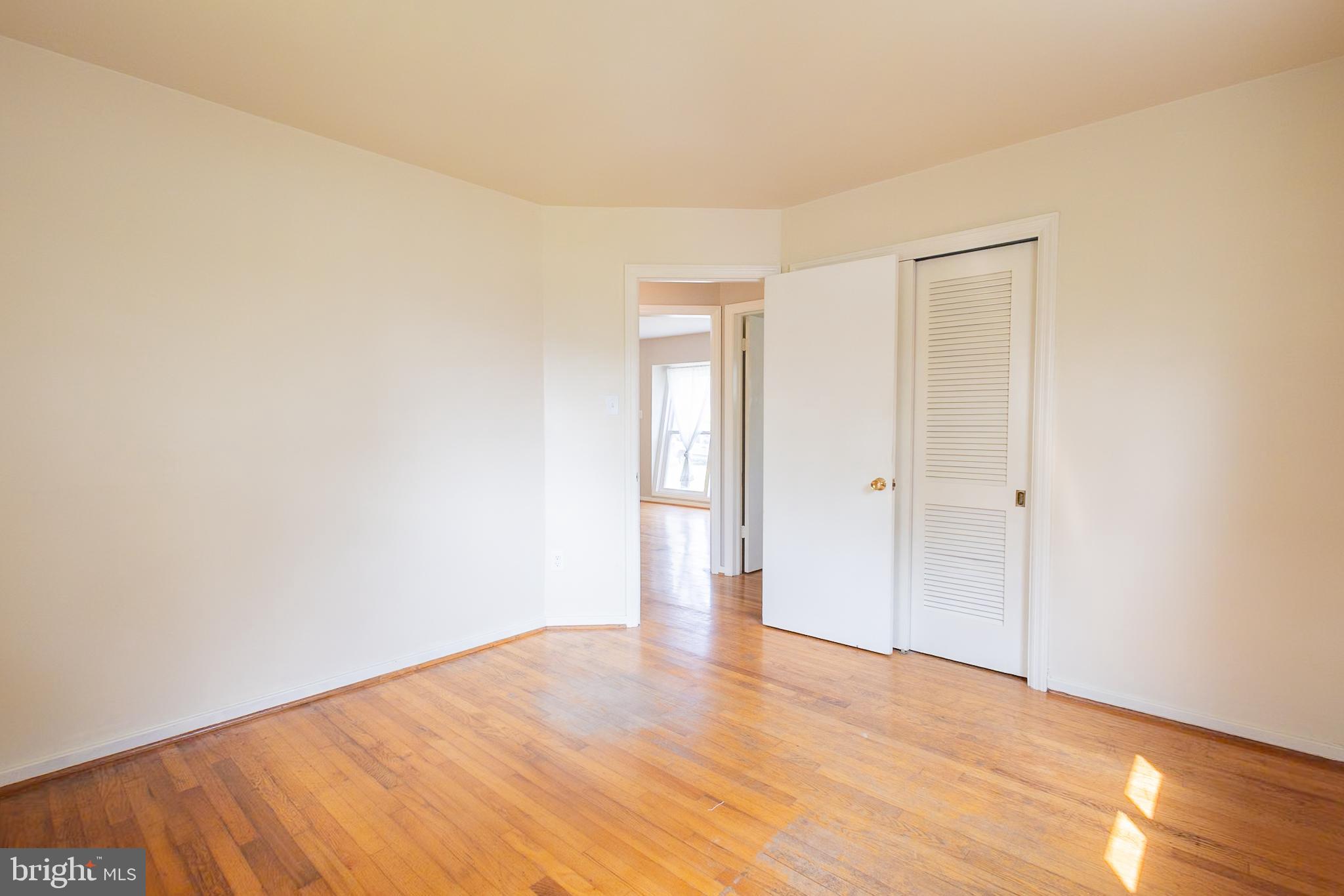 BUCKNELL MANOR - Residential Lease