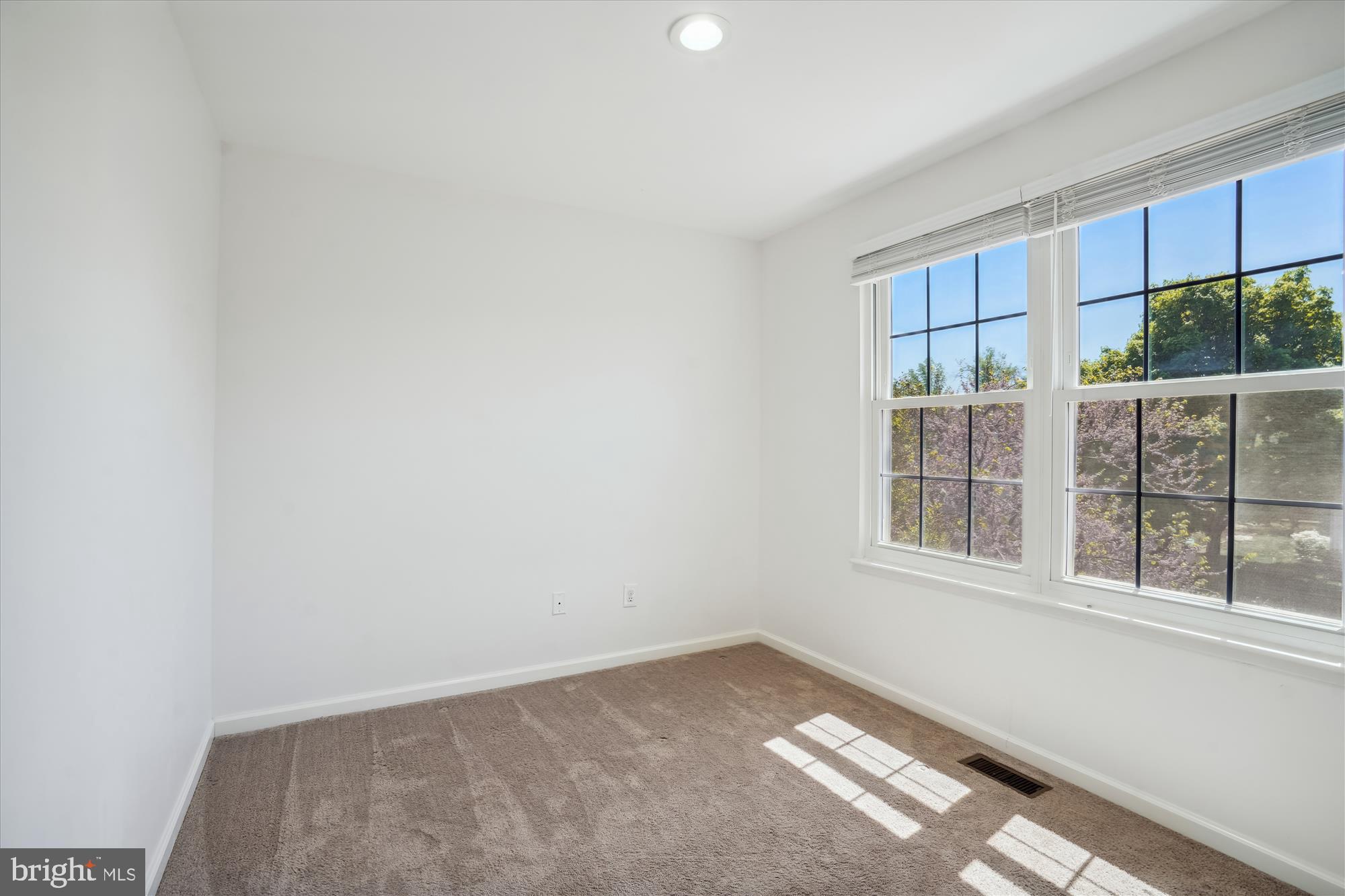 FRANKLIN FARM - Residential Lease