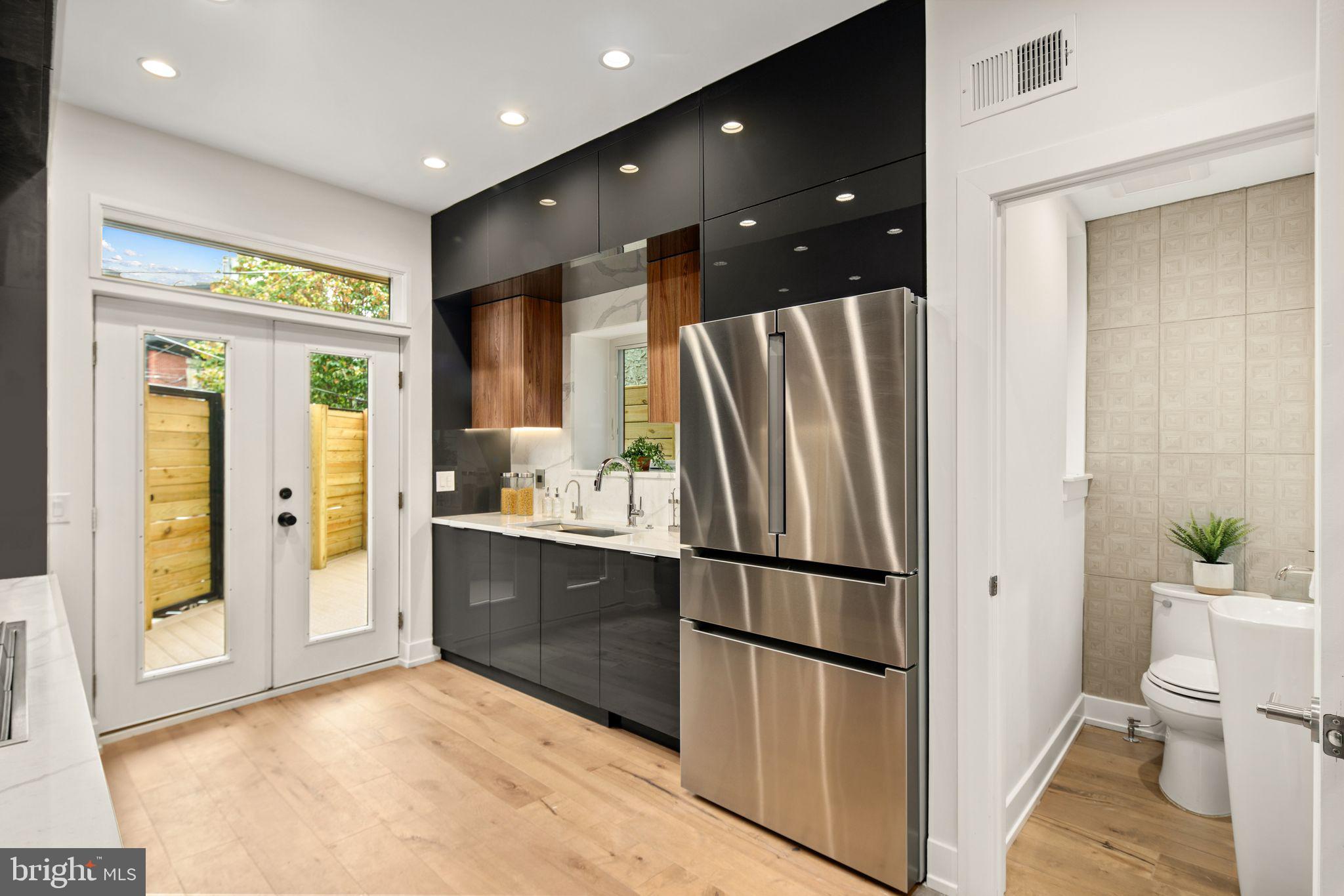 GRADUATE HOSPITAL - Residential