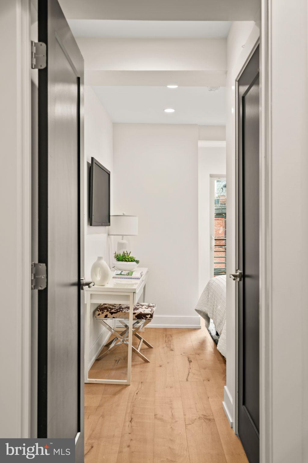 GRADUATE HOSPITAL - Residential