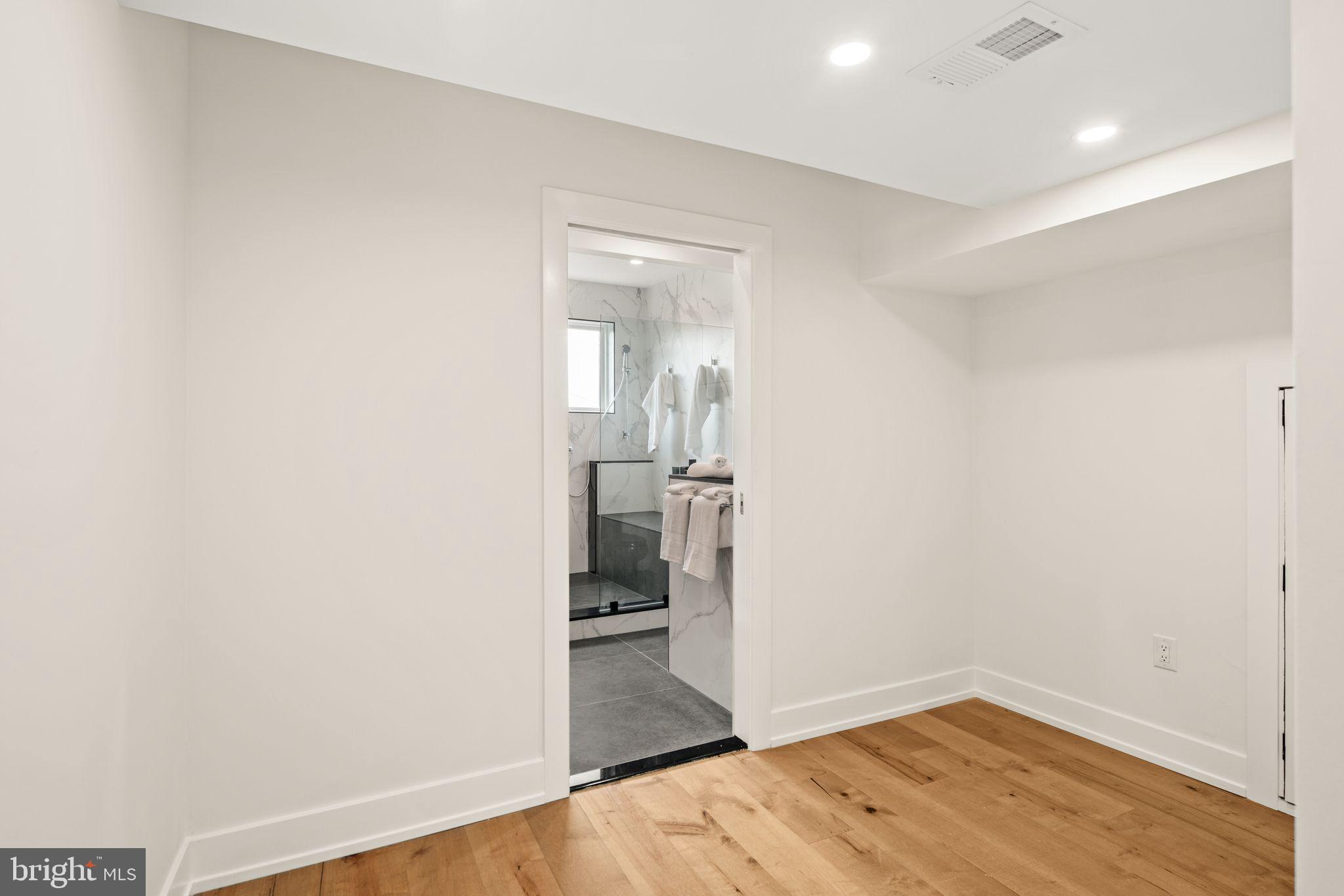 GRADUATE HOSPITAL - Residential