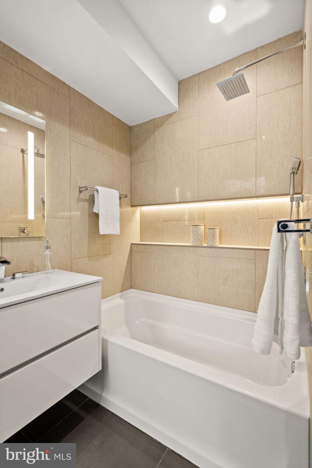 GRADUATE HOSPITAL - Residential