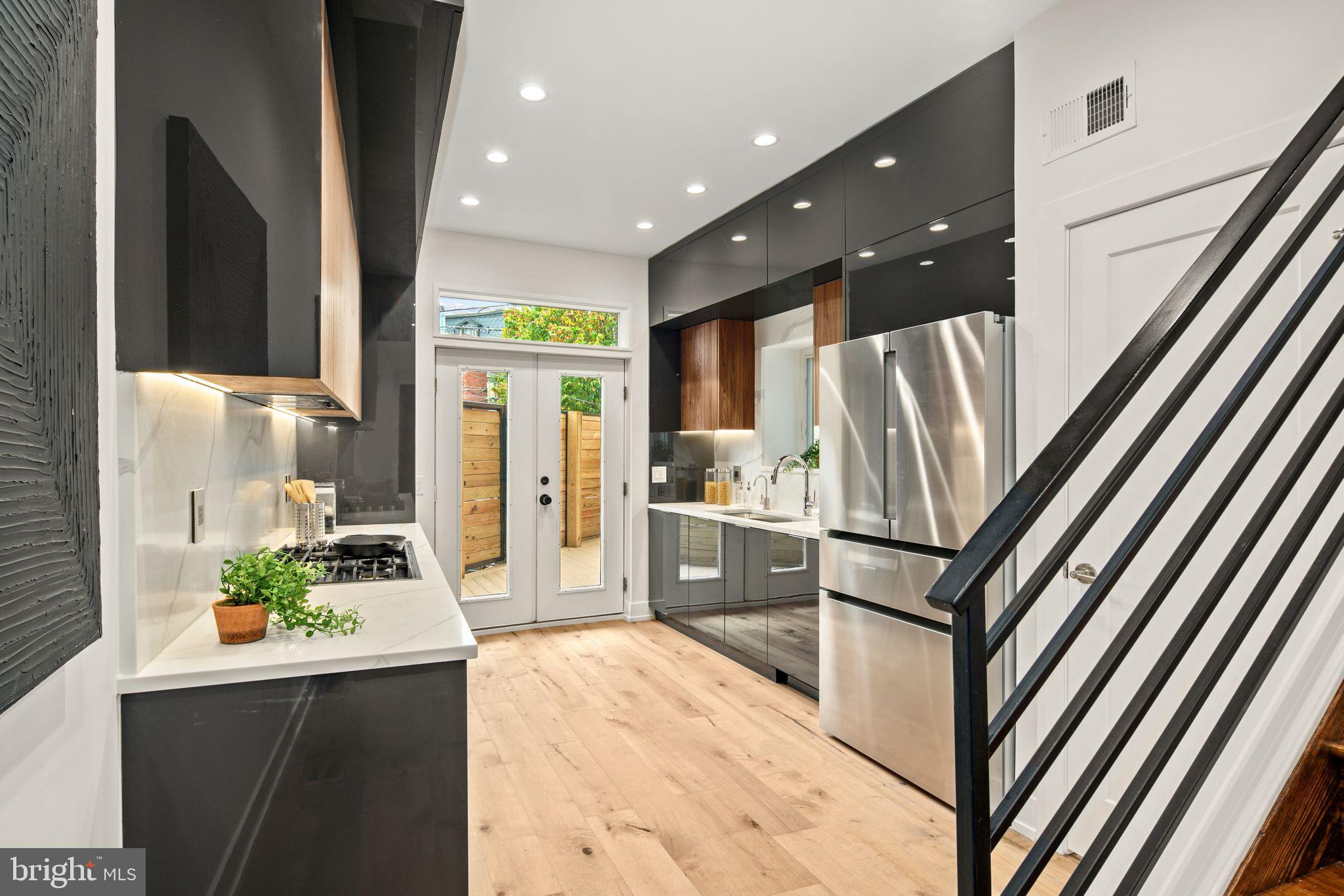 GRADUATE HOSPITAL - Residential