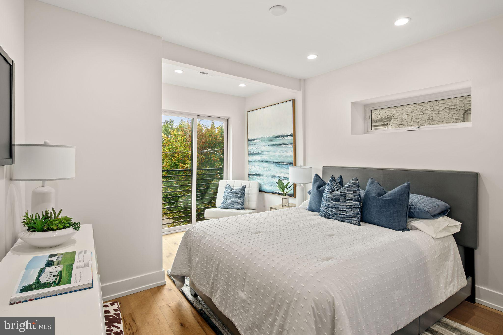 GRADUATE HOSPITAL - Residential