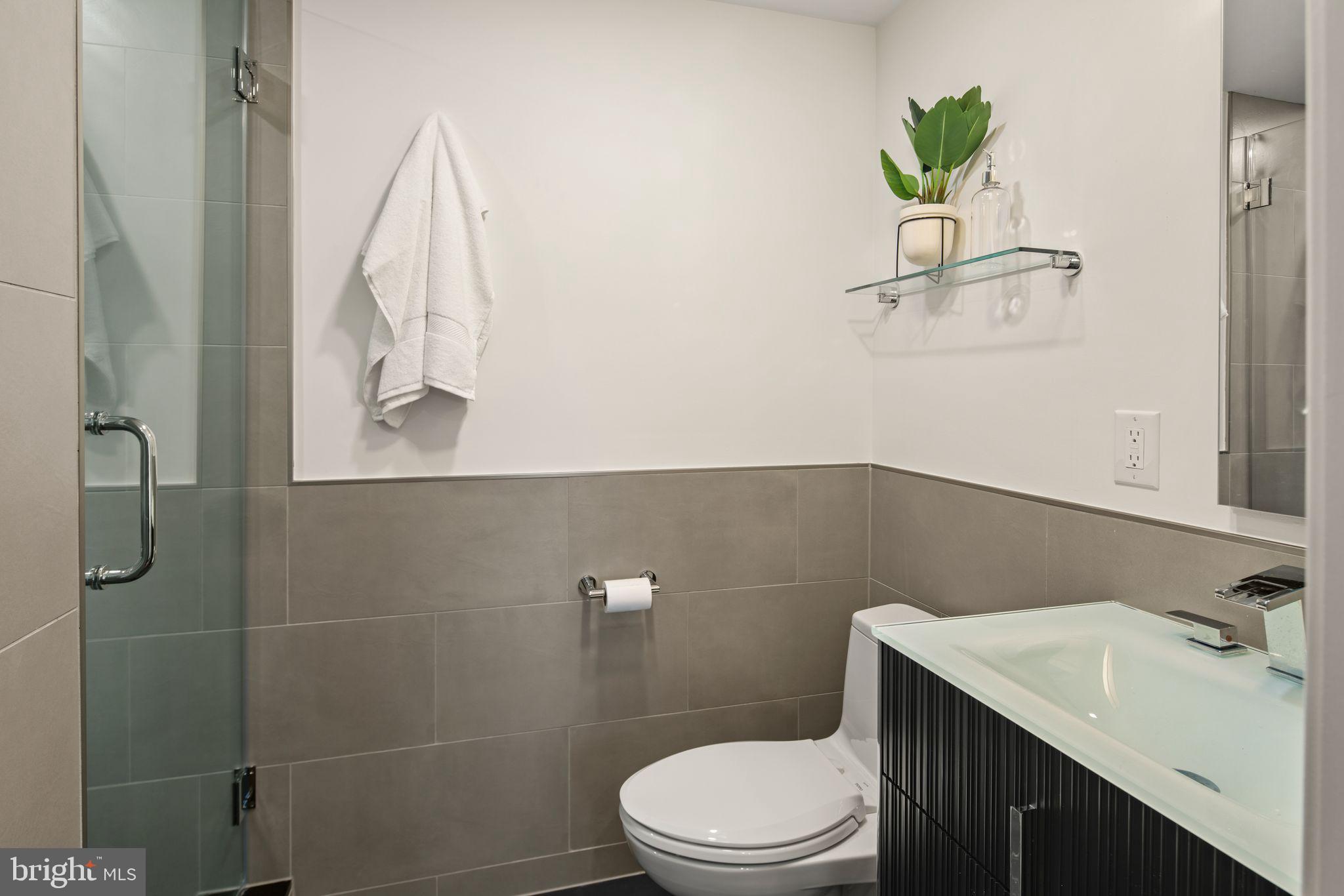 GRADUATE HOSPITAL - Residential