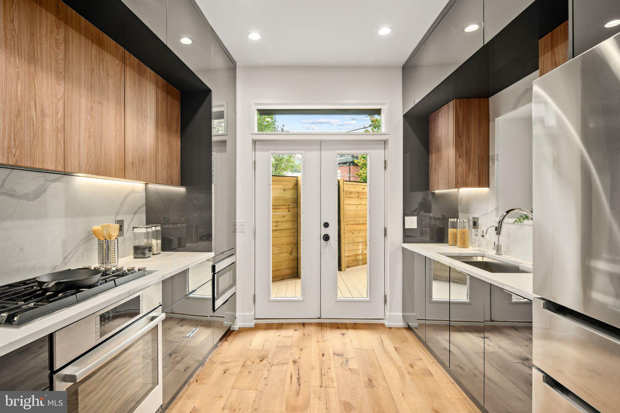 GRADUATE HOSPITAL - Residential