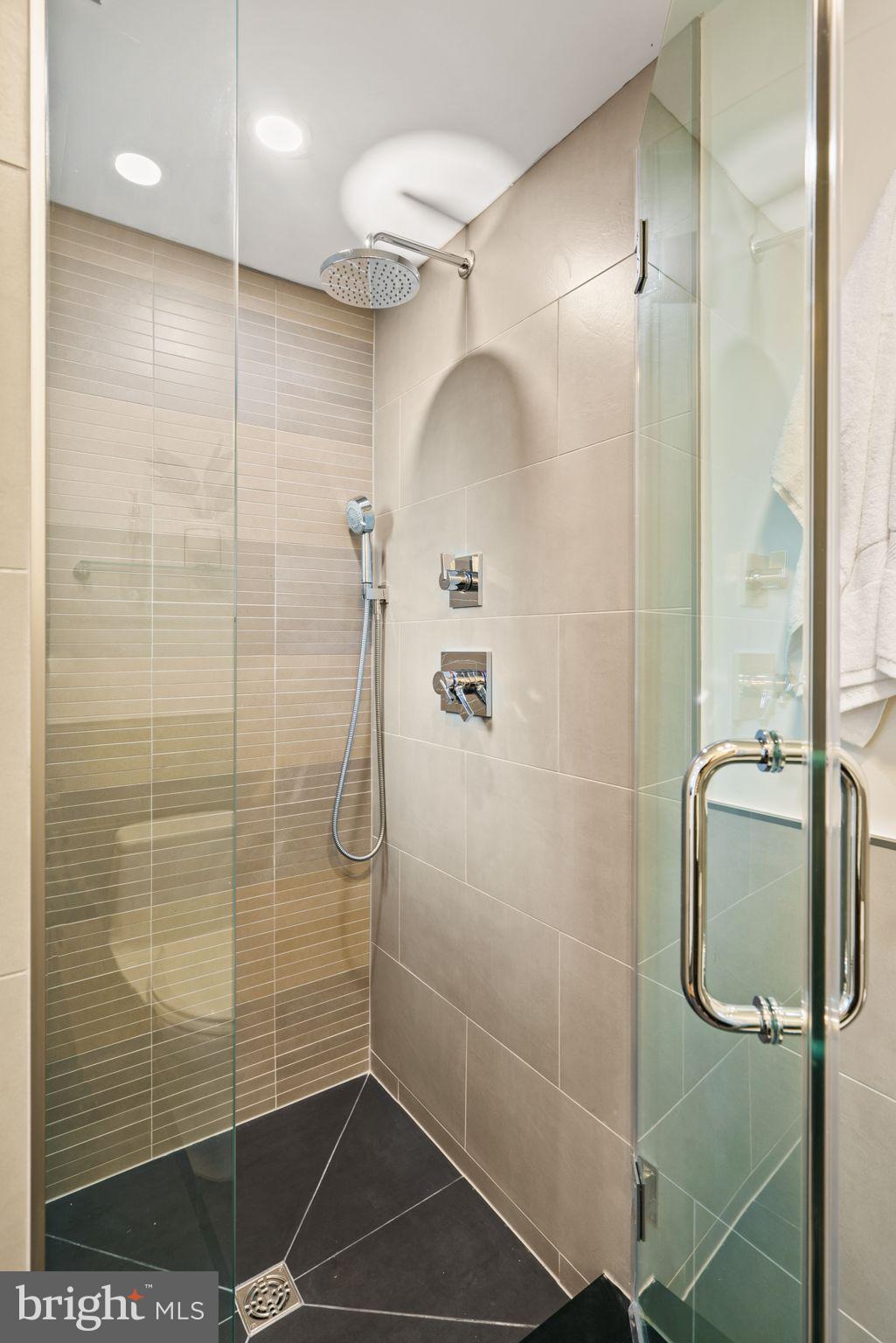 GRADUATE HOSPITAL - Residential