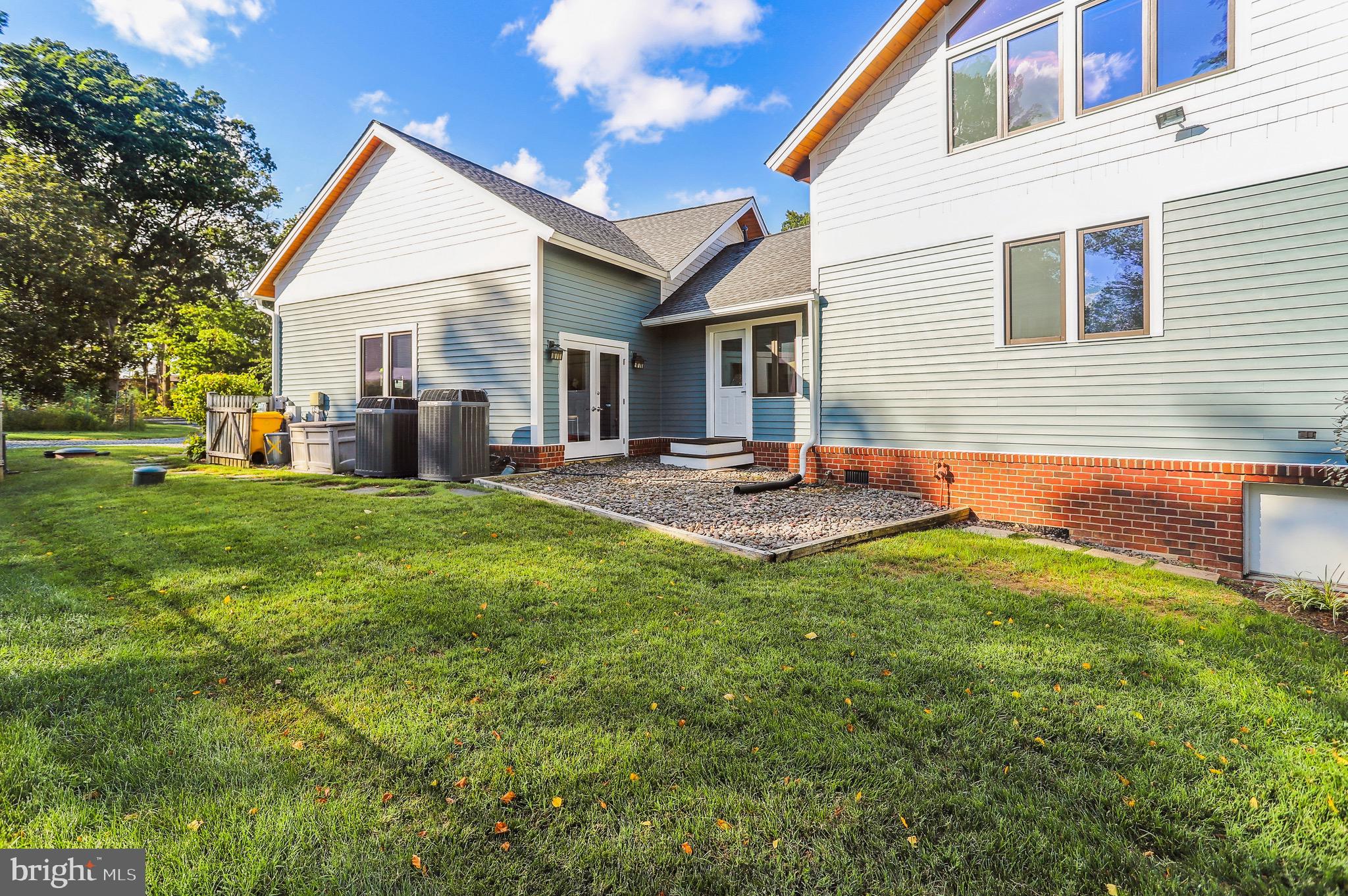 REGULARS - Residential