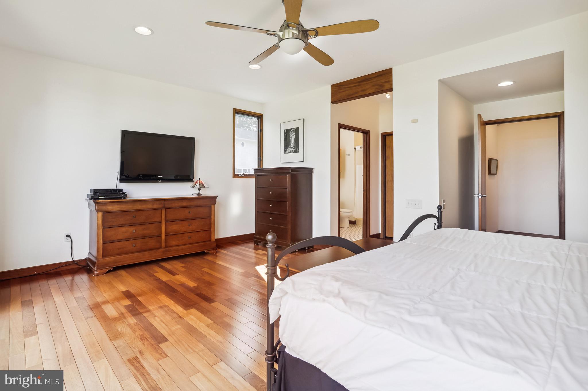 REGULARS - Residential