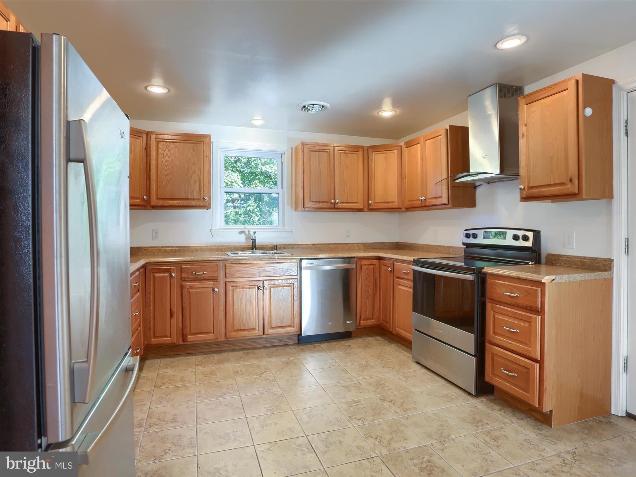 EAST PENNSBORO - Residential Lease