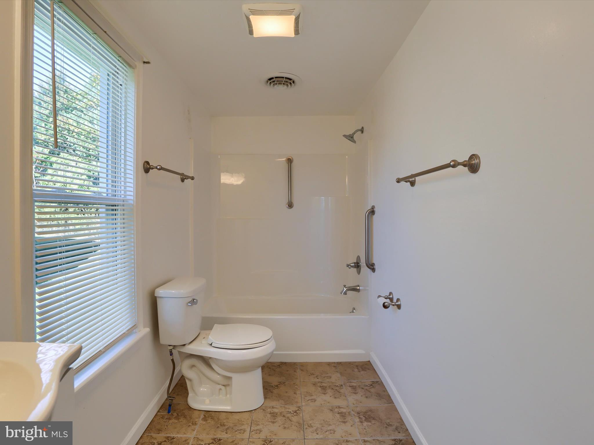 EAST PENNSBORO - Residential Lease