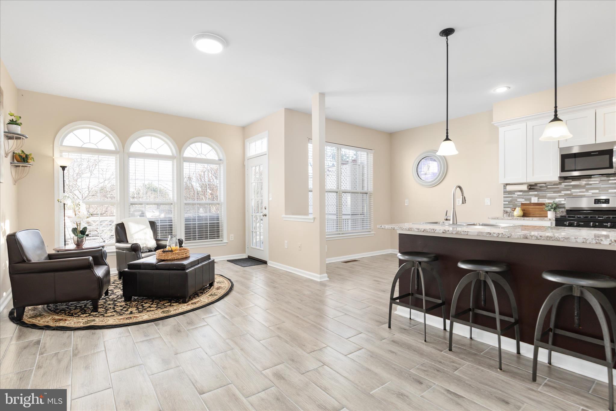 ASHBURN VILLAGE - Residential