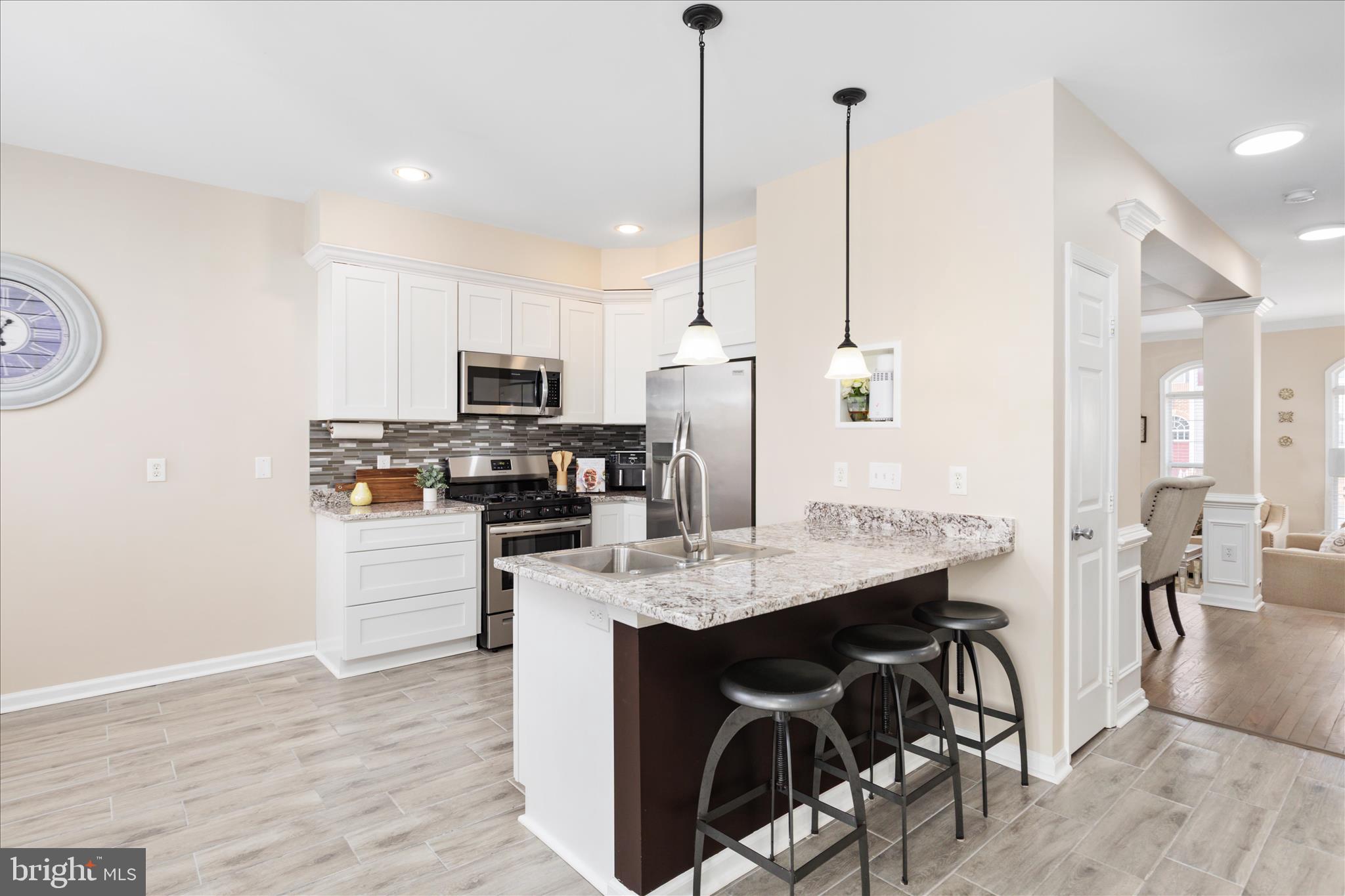 ASHBURN VILLAGE - Residential