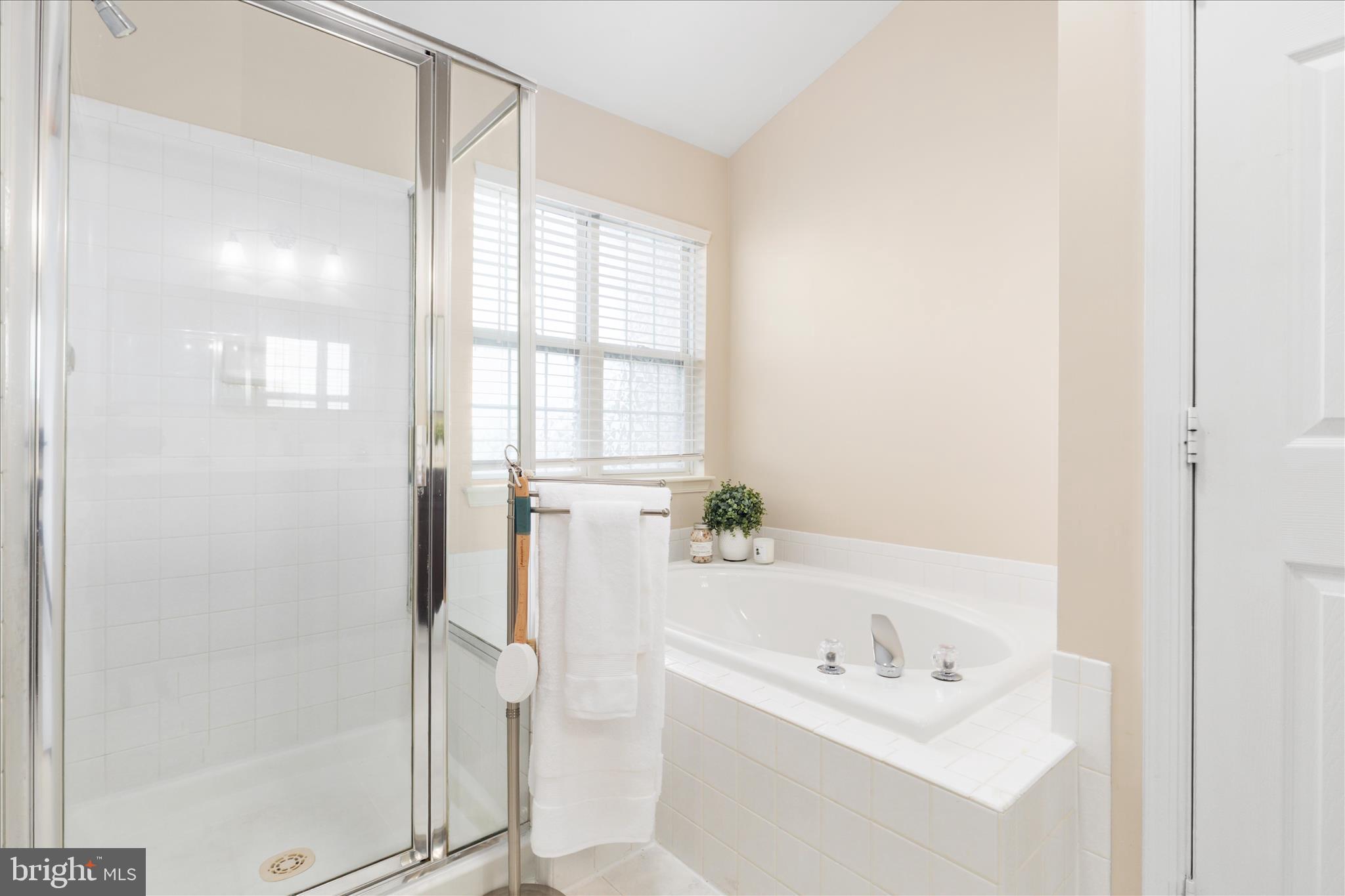 ASHBURN VILLAGE - Residential