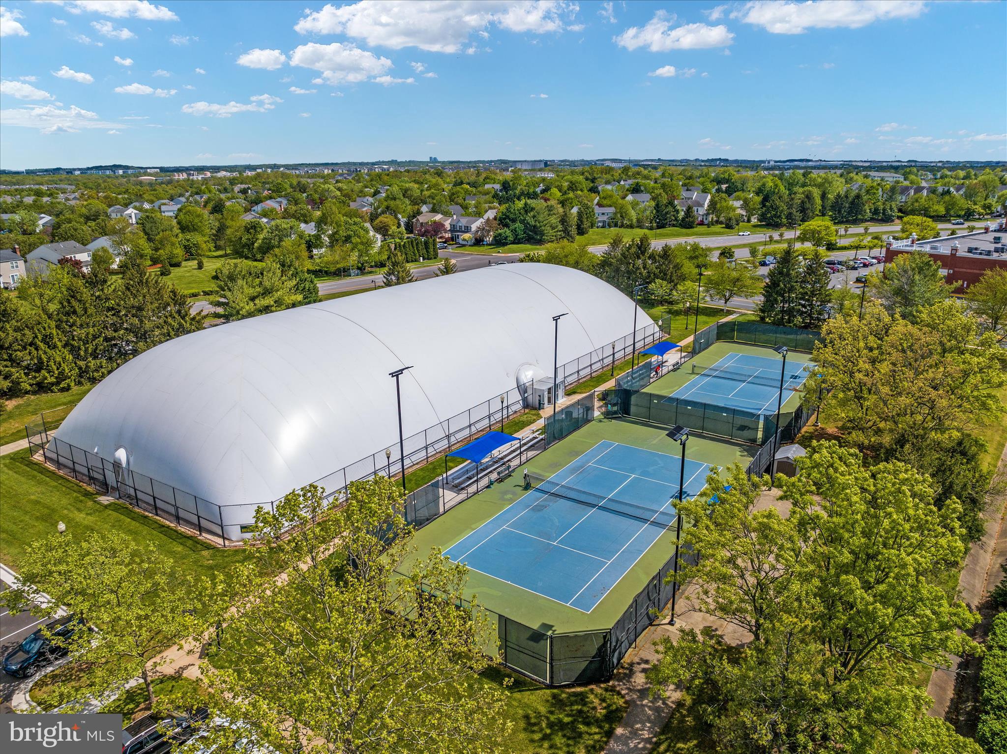 ASHBURN VILLAGE - Residential