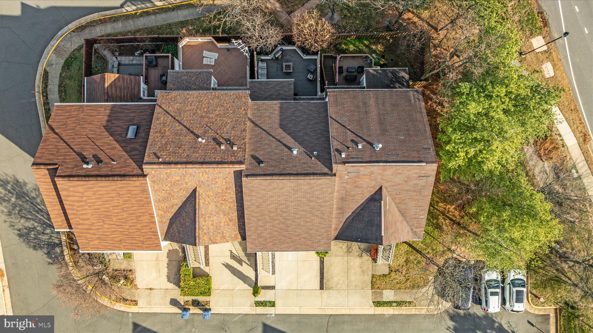 ASHBURN VILLAGE - Residential