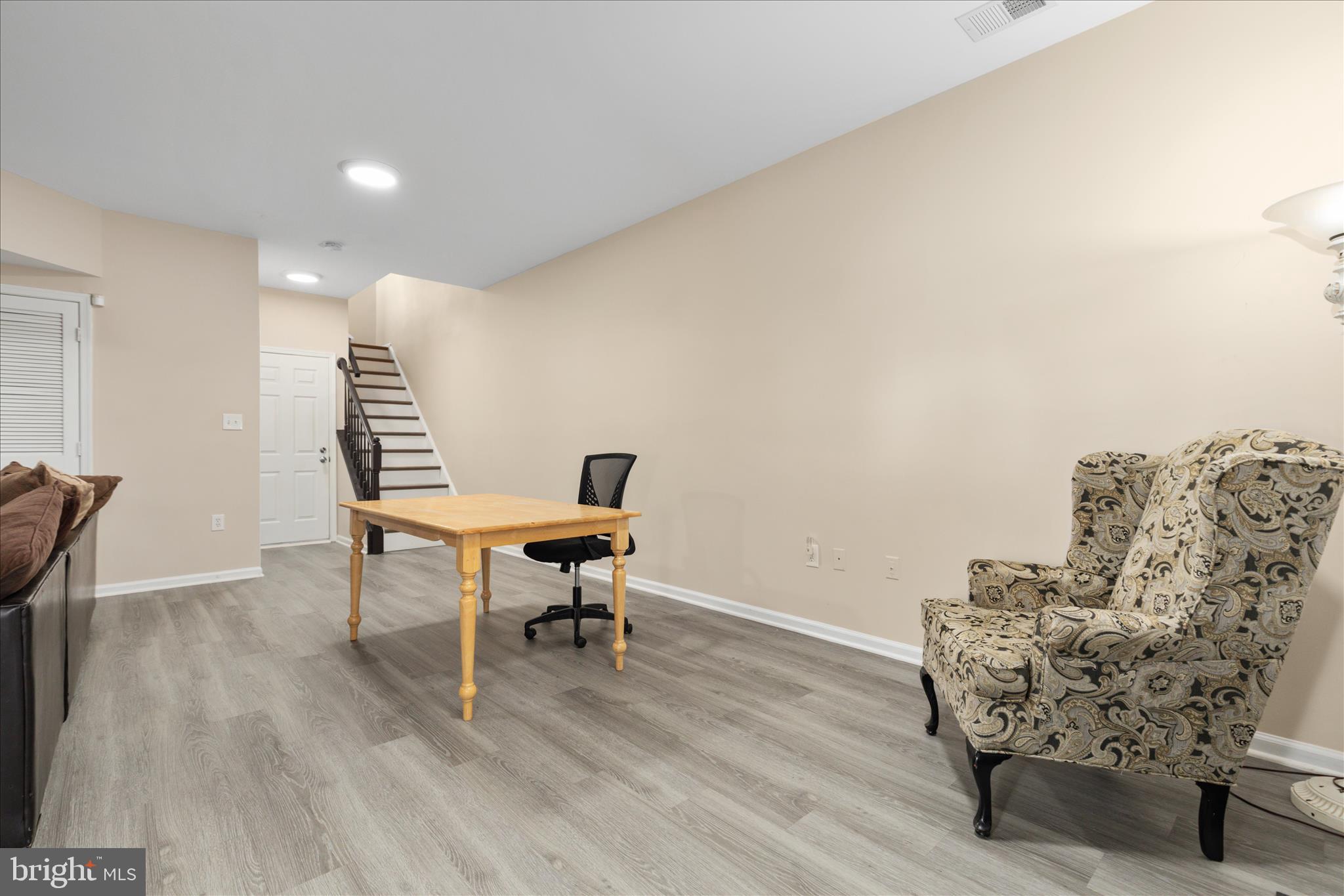 ASHBURN VILLAGE - Residential