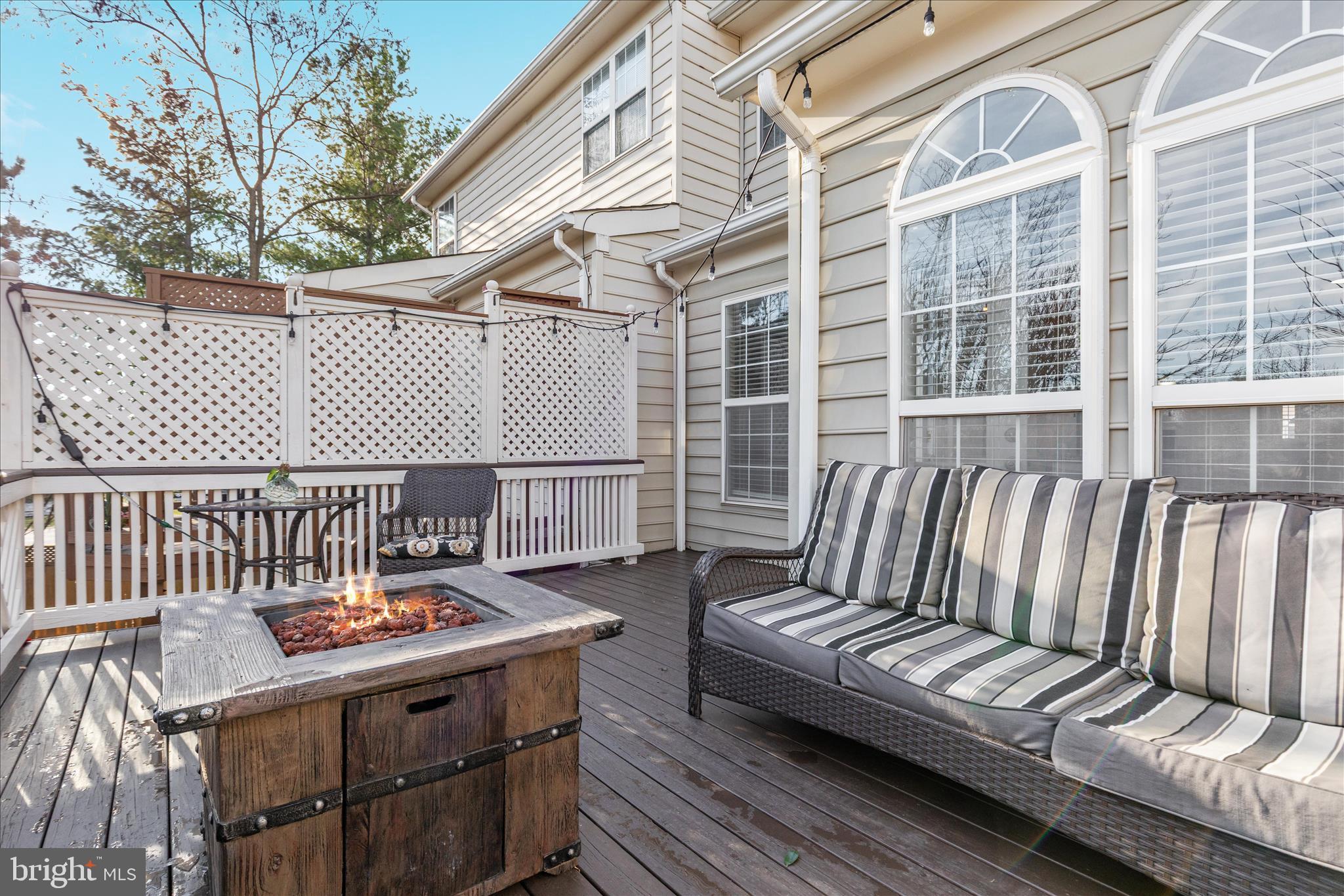 ASHBURN VILLAGE - Residential