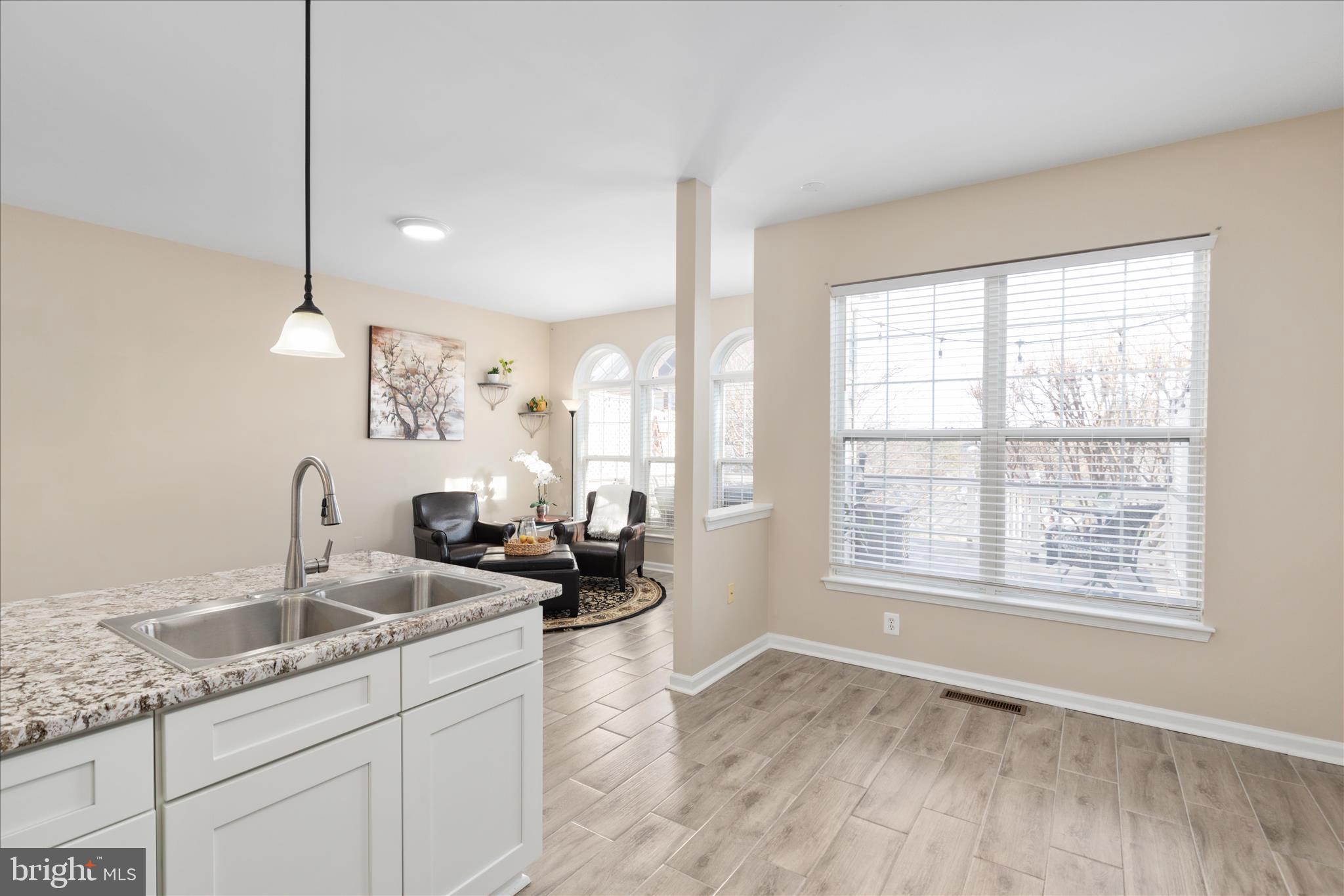 ASHBURN VILLAGE - Residential