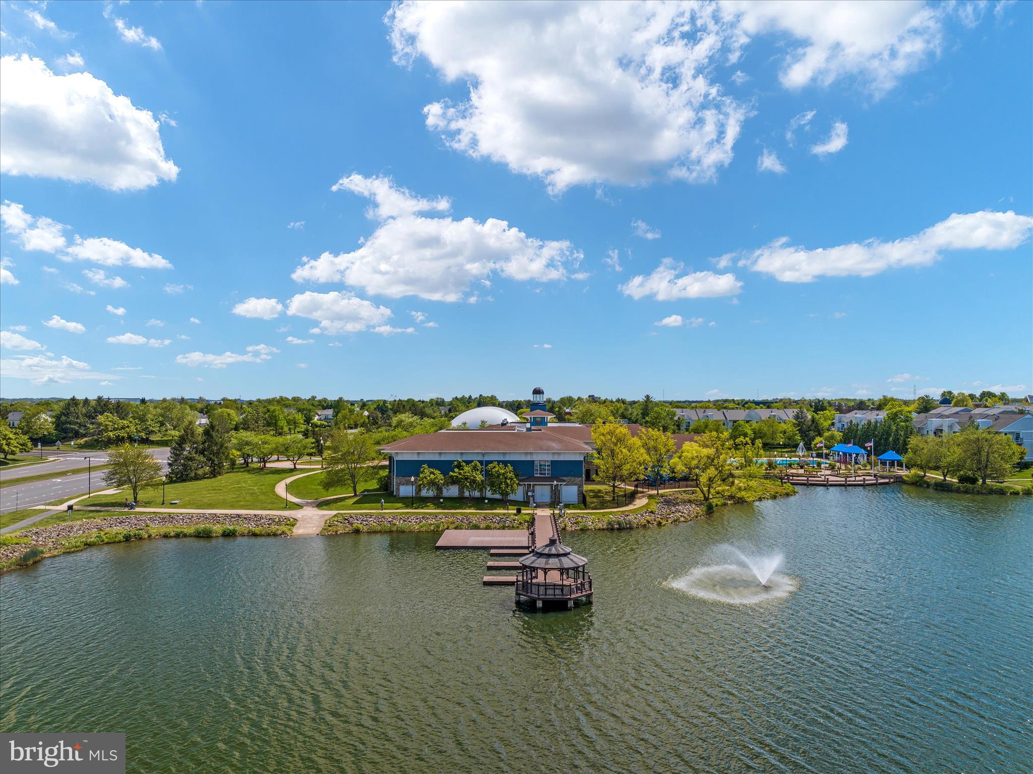 ASHBURN VILLAGE - Residential