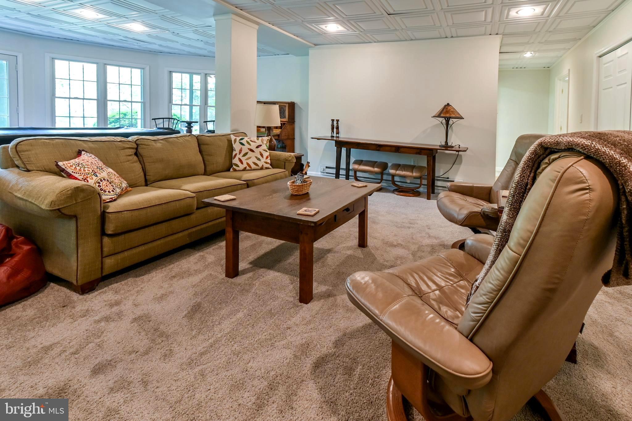 POTOMAC GLEN - Residential