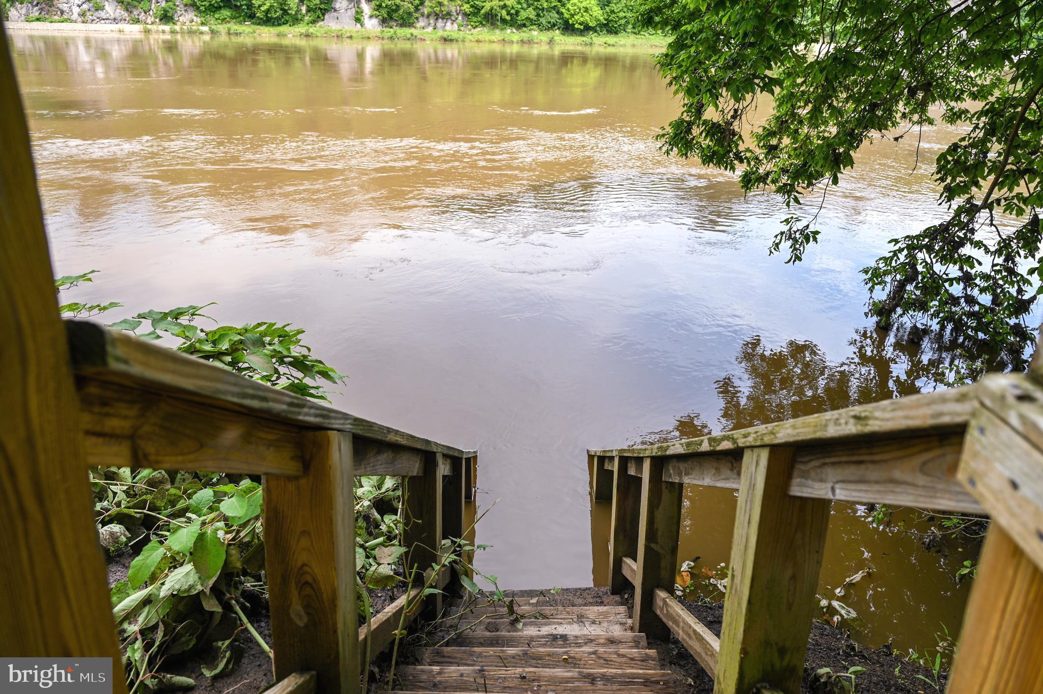 POTOMAC GLEN - Residential