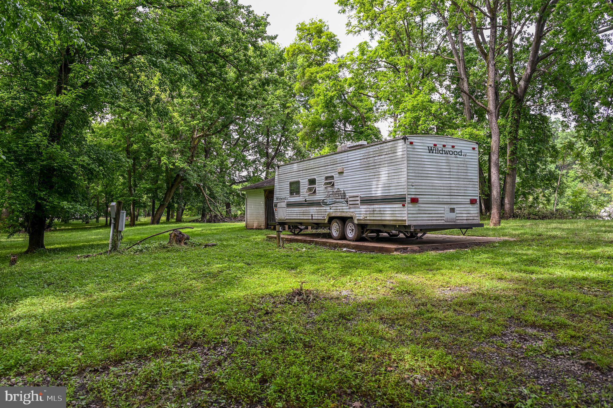 POTOMAC GLEN - Residential