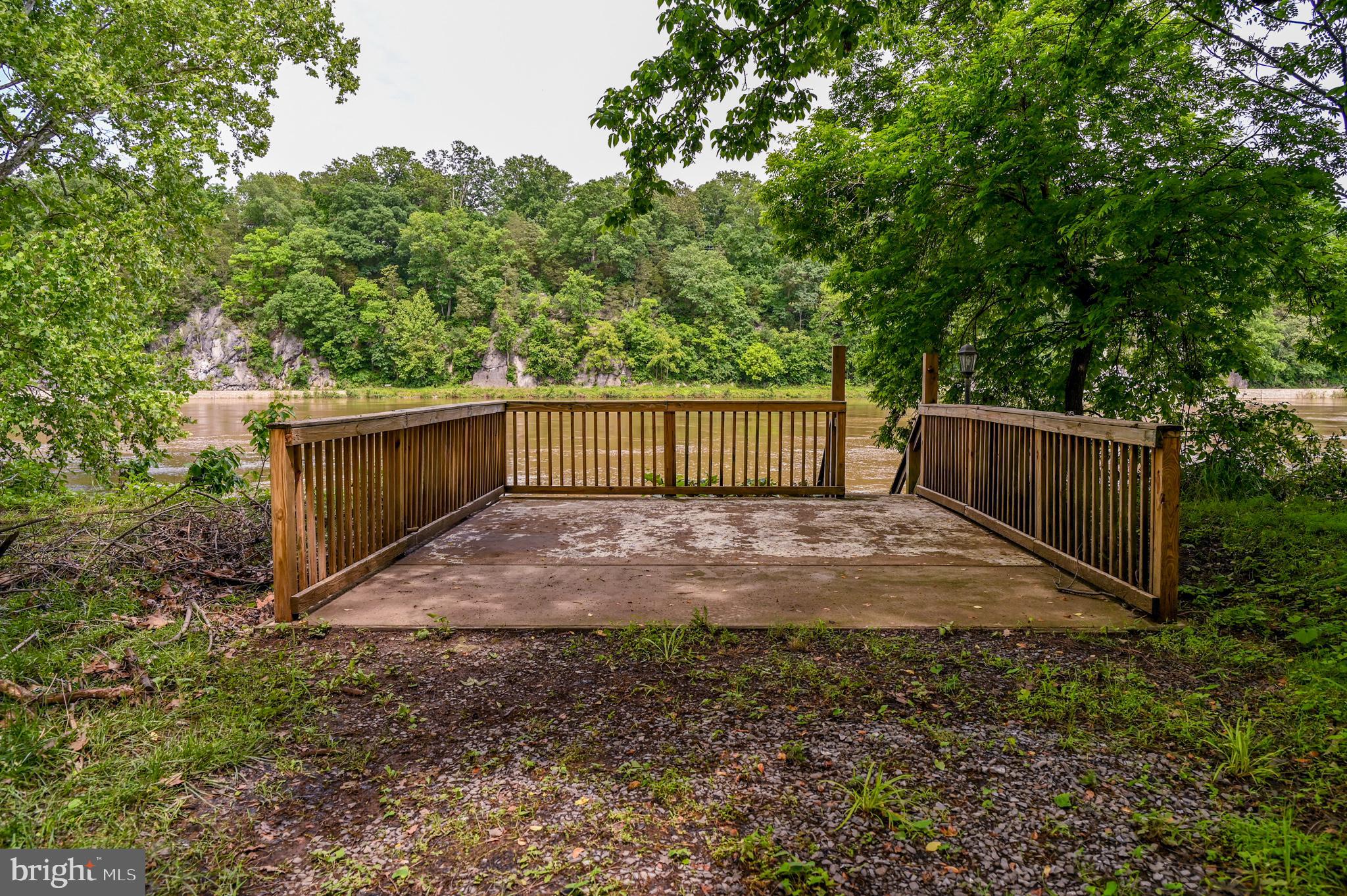 POTOMAC GLEN - Residential