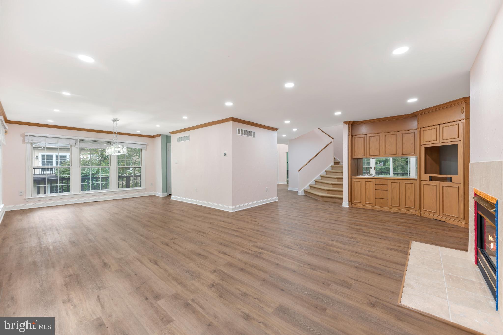 BREYER WOODS - Residential