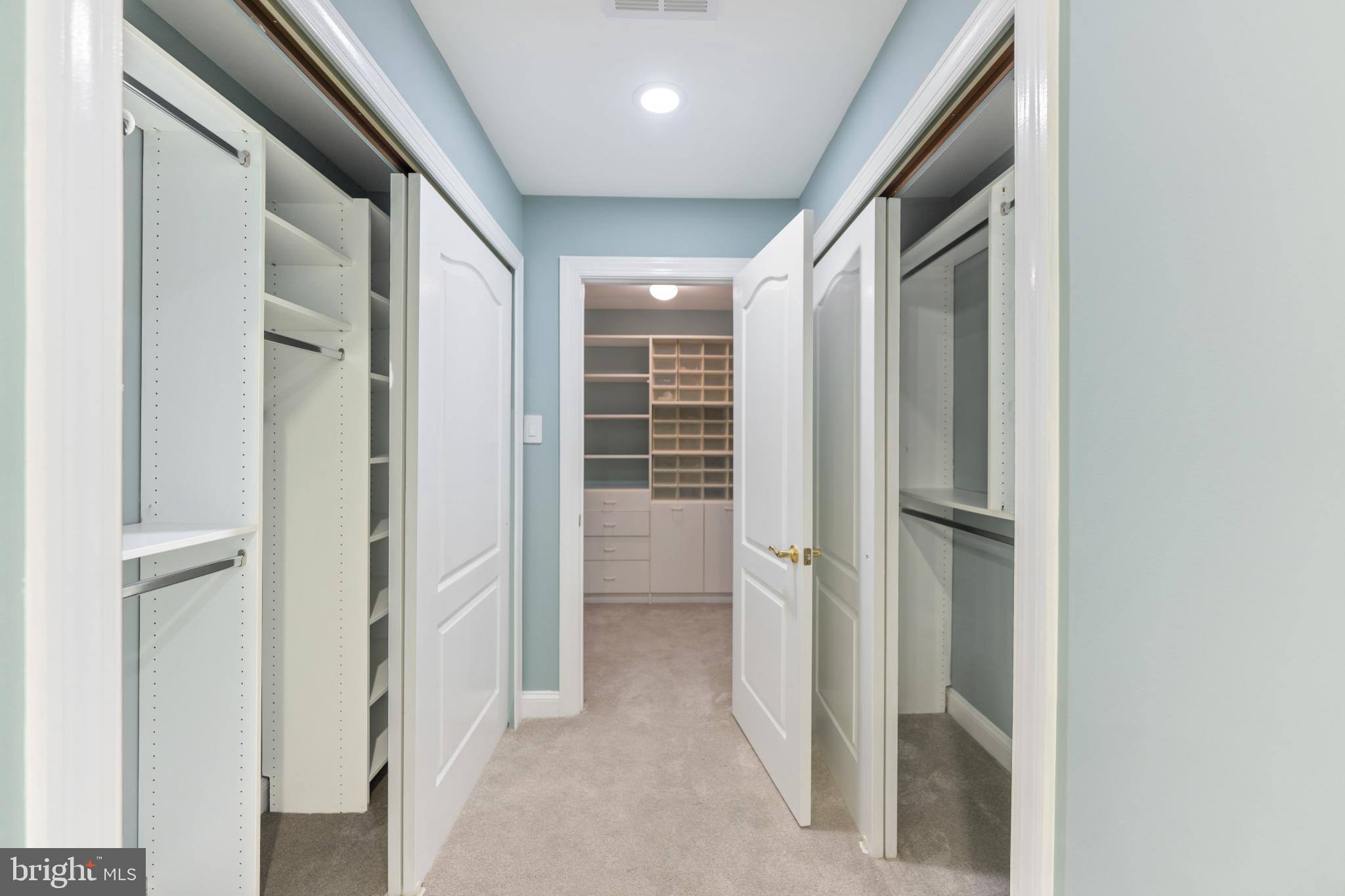 BREYER WOODS - Residential