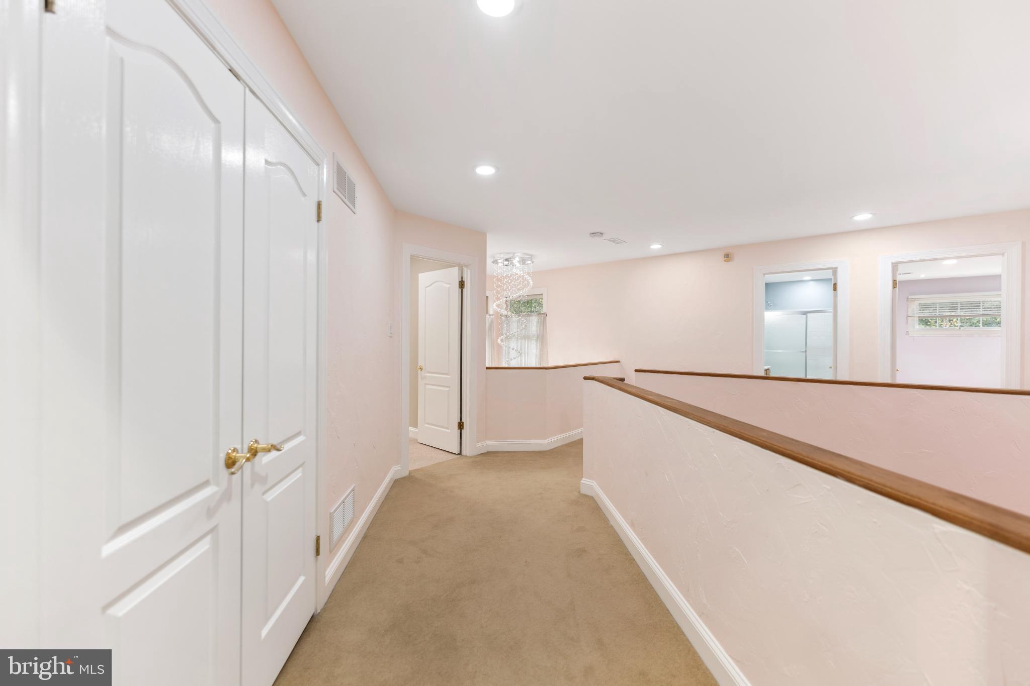 BREYER WOODS - Residential