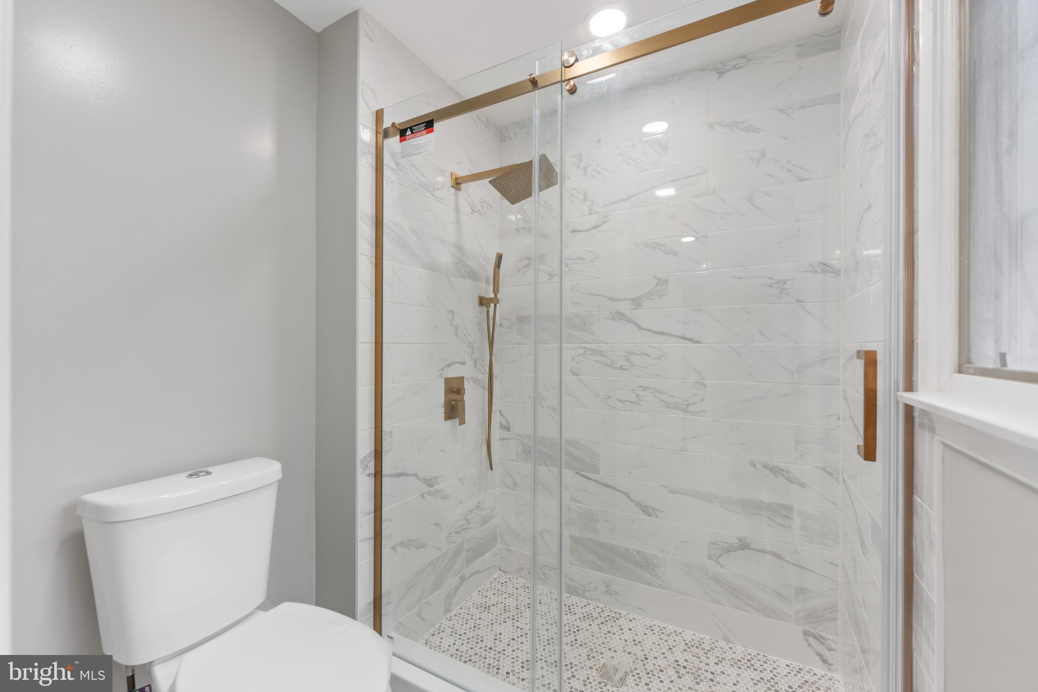 BREYER WOODS - Residential