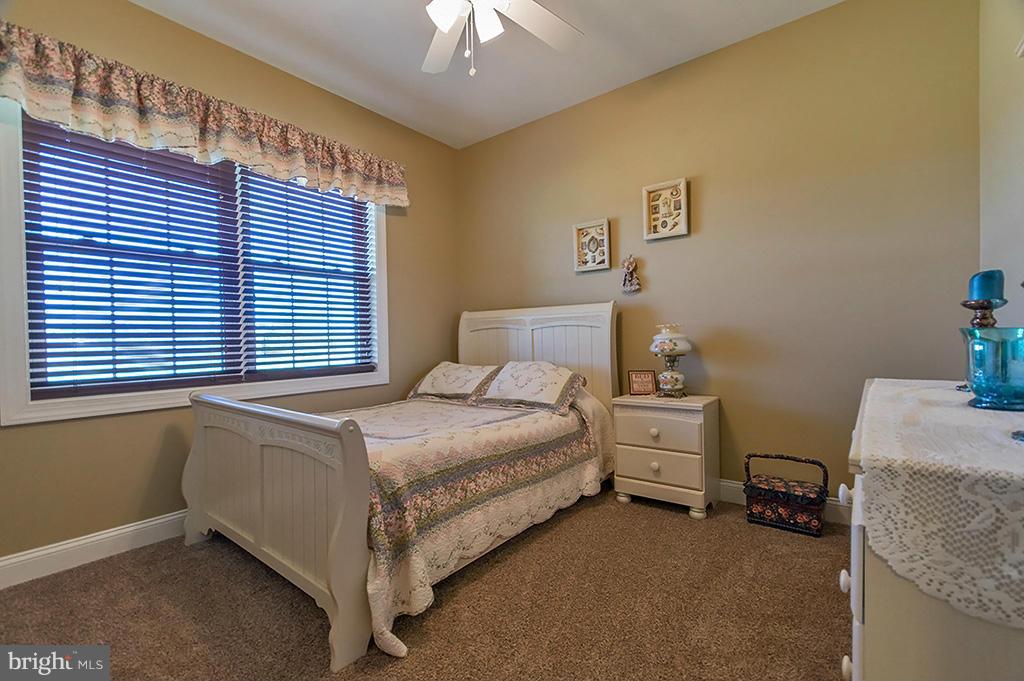 SUNSET RIDGE - Residential