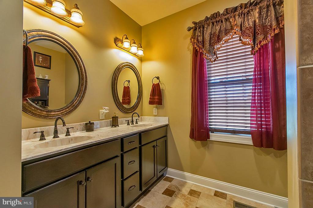 SUNSET RIDGE - Residential