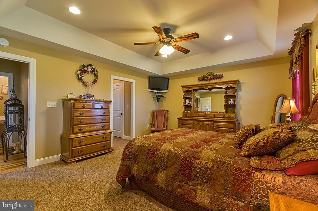 SUNSET RIDGE - Residential