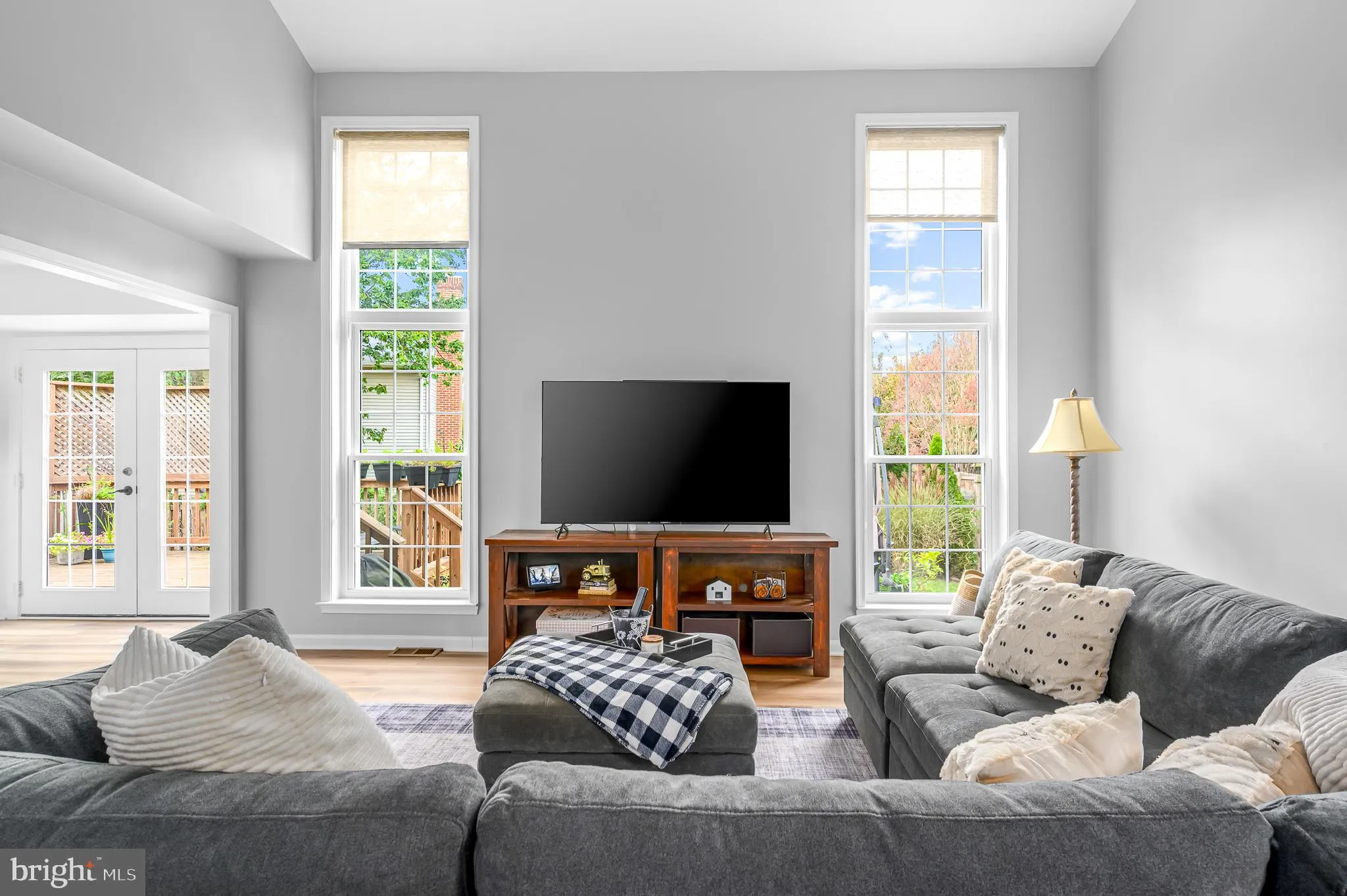 Leesburg, Virginia 20176, United States, 3 Bedrooms Bedrooms, ,3 BathroomsBathrooms,Residential,Pending,235431