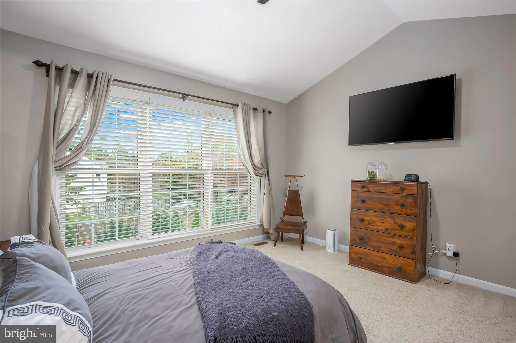 Leesburg, Virginia 20176, United States, 3 Bedrooms Bedrooms, ,3 BathroomsBathrooms,Residential,Pending,235431