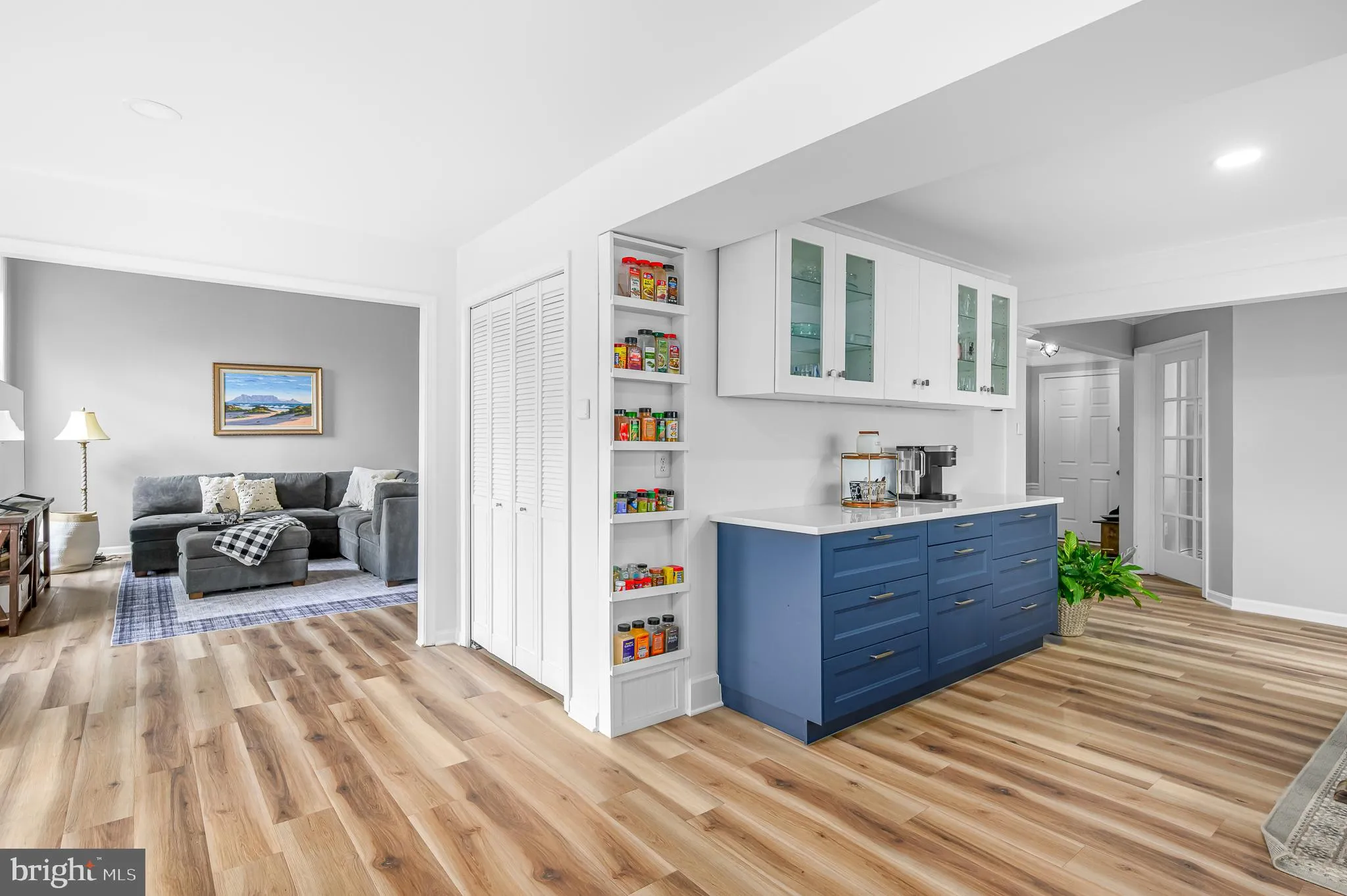 Leesburg, Virginia 20176, United States, 3 Bedrooms Bedrooms, ,3 BathroomsBathrooms,Residential,Pending,235431