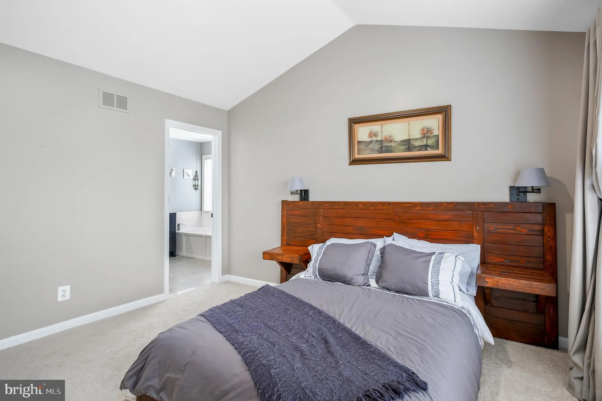 Leesburg, Virginia 20176, United States, 3 Bedrooms Bedrooms, ,3 BathroomsBathrooms,Residential,Pending,235431