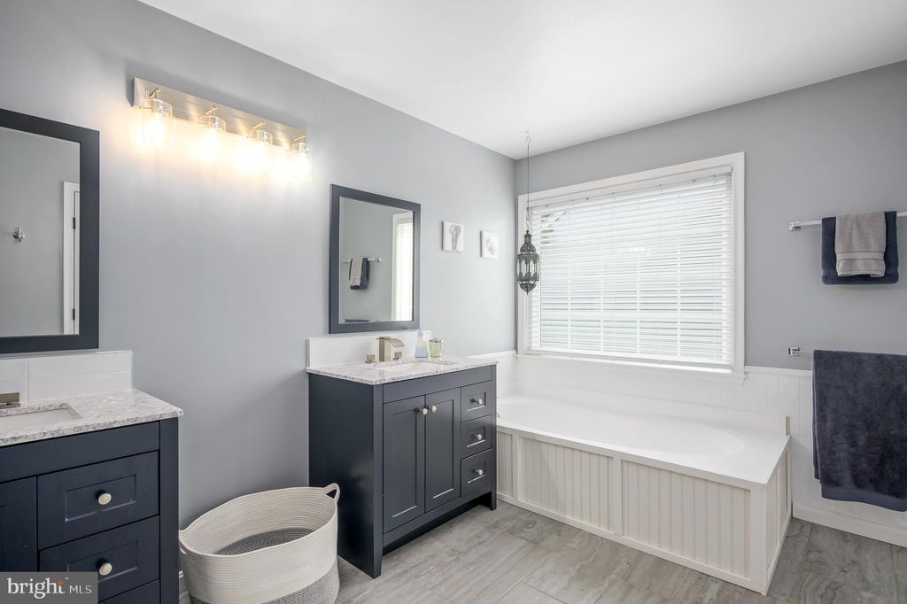 Photo of 815 Catoctin Circle NE, LEESBURG, VA 20176 (MLS # VALO2110028)