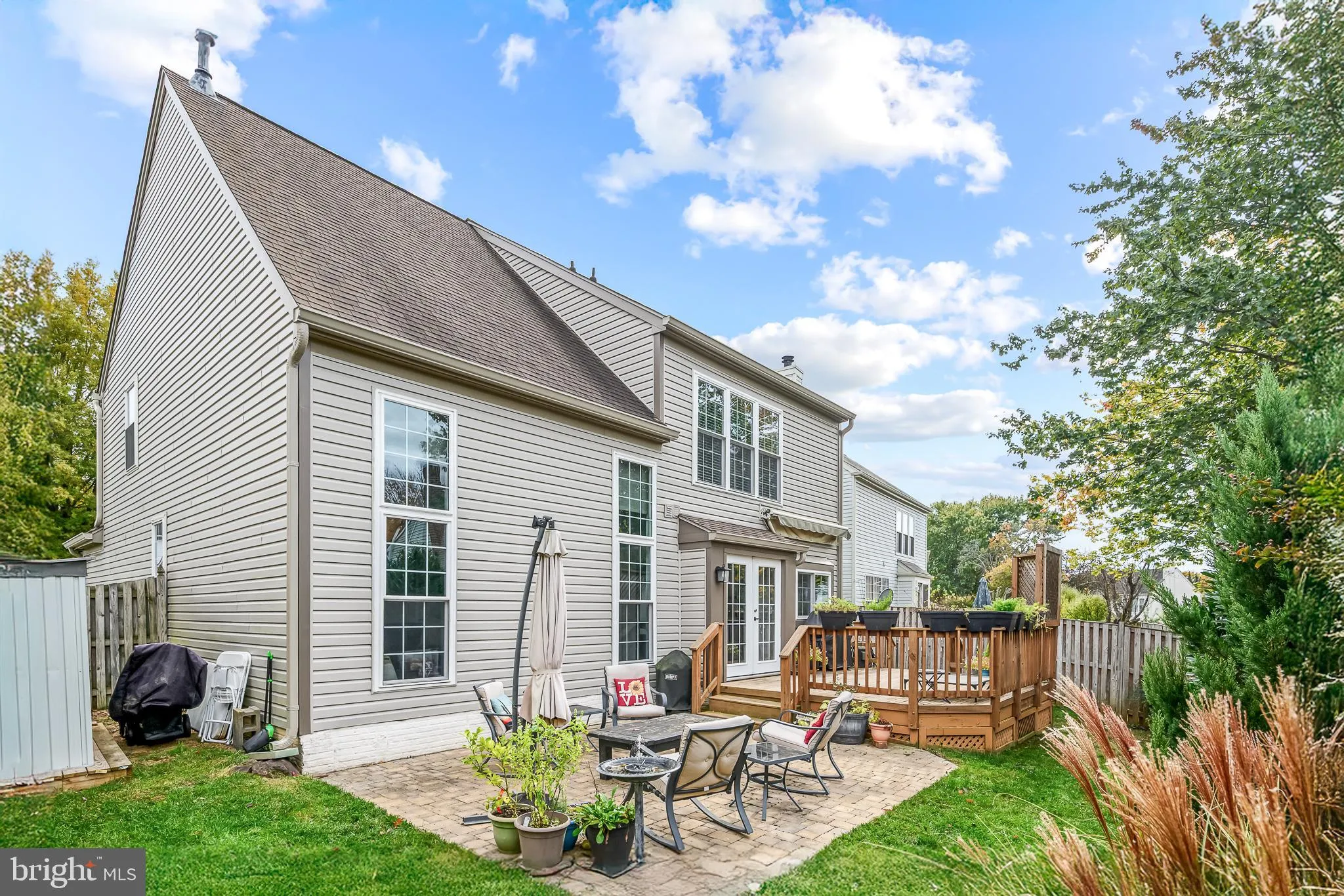 Leesburg, Virginia 20176, United States, 3 Bedrooms Bedrooms, ,3 BathroomsBathrooms,Residential,Pending,235431