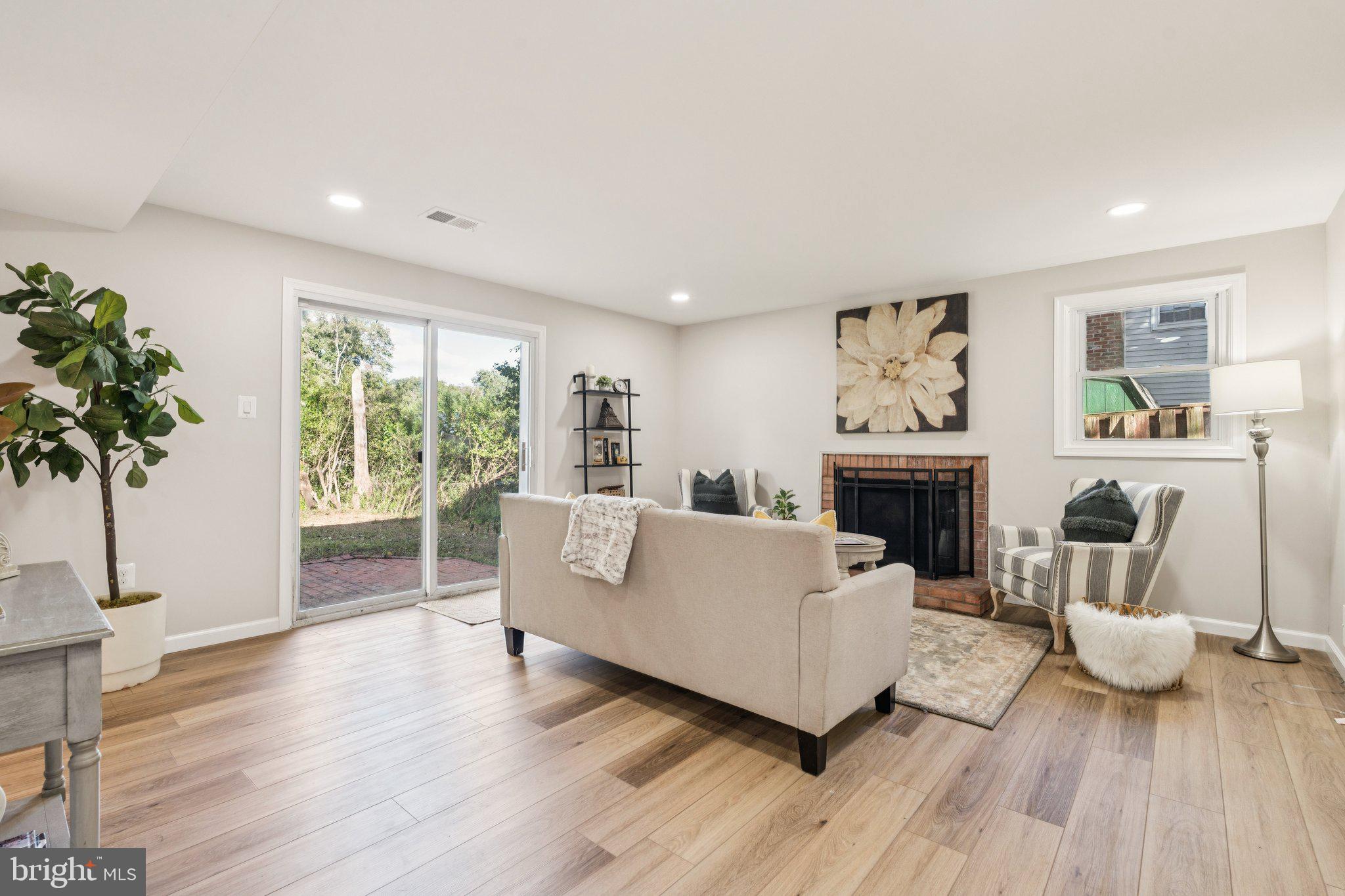 FAIRMONT ESTATES - Residential